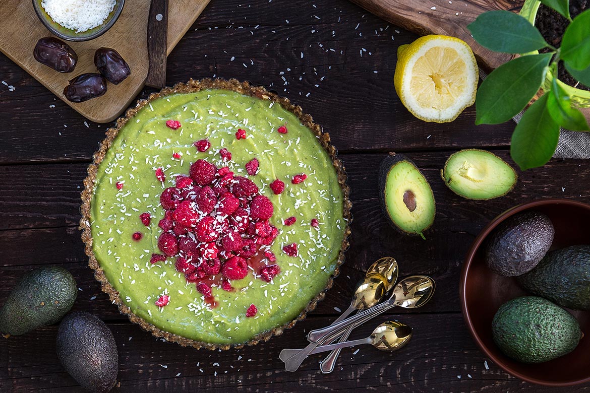 Raw Avocado Lemon Cake Recipe