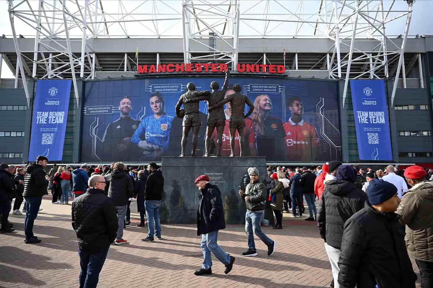 Man United sẽ phải cân nhắc rất kỹ về dự án xây mới Old Trafford. Ảnh: AFP 