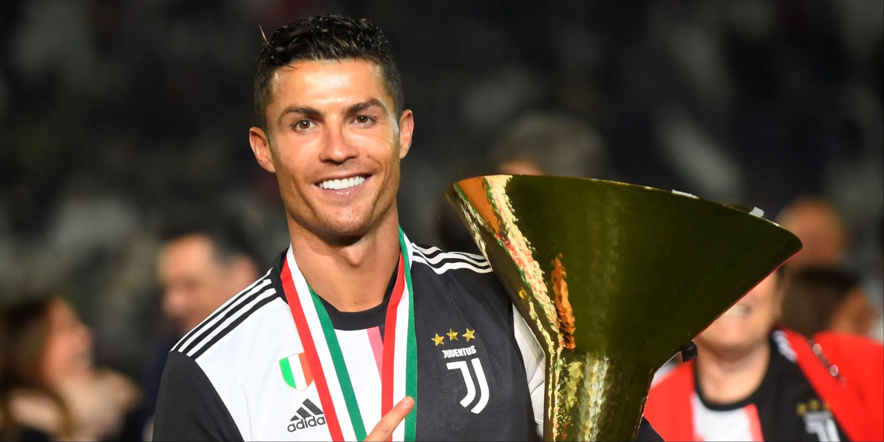 Cristiano Ronaldo trong màu áo Juventus tại Serie A