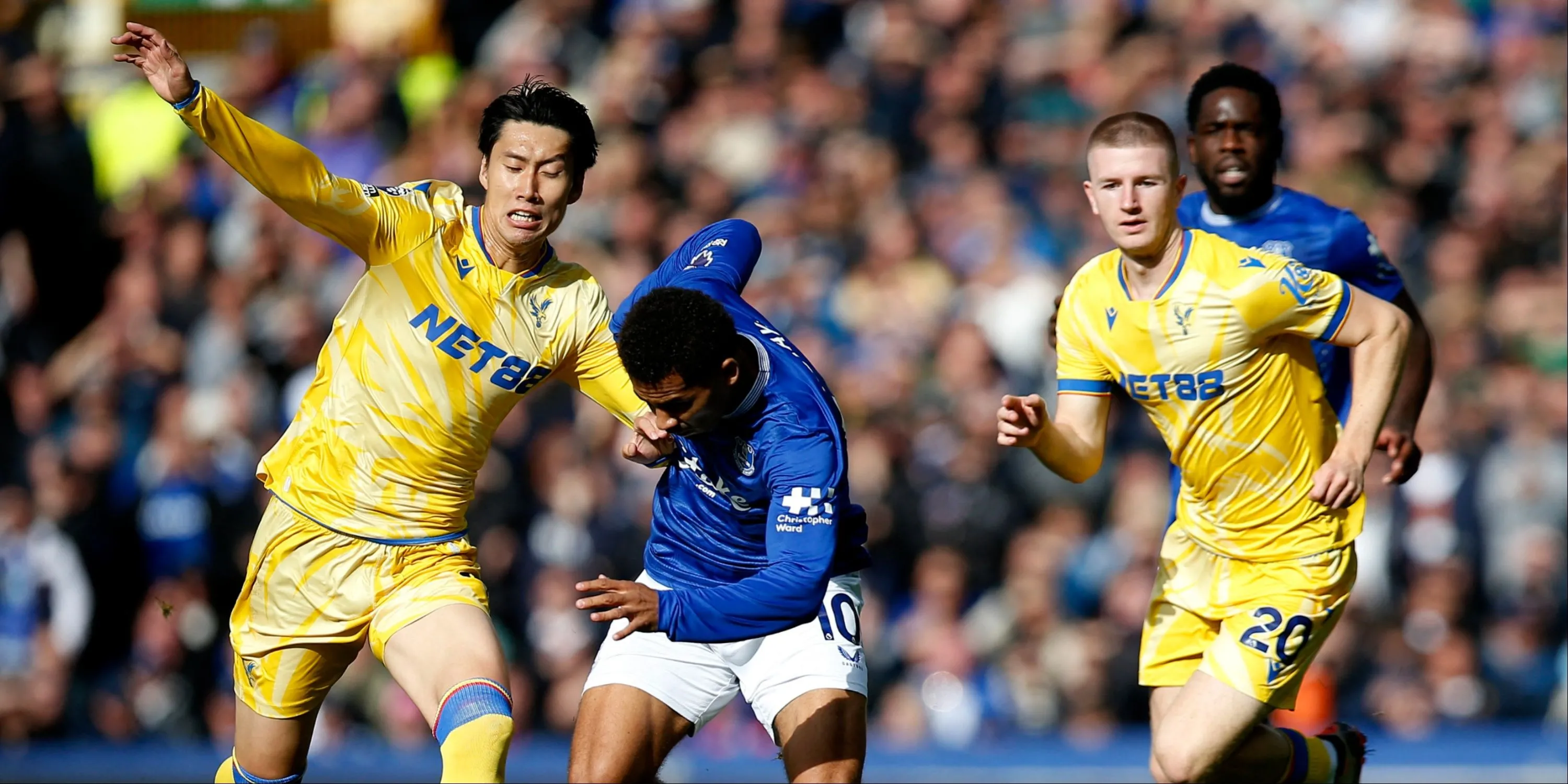 Hình ảnh ghép tiền vệ Daichi Kamada và Adam Wharton của Crystal Palace