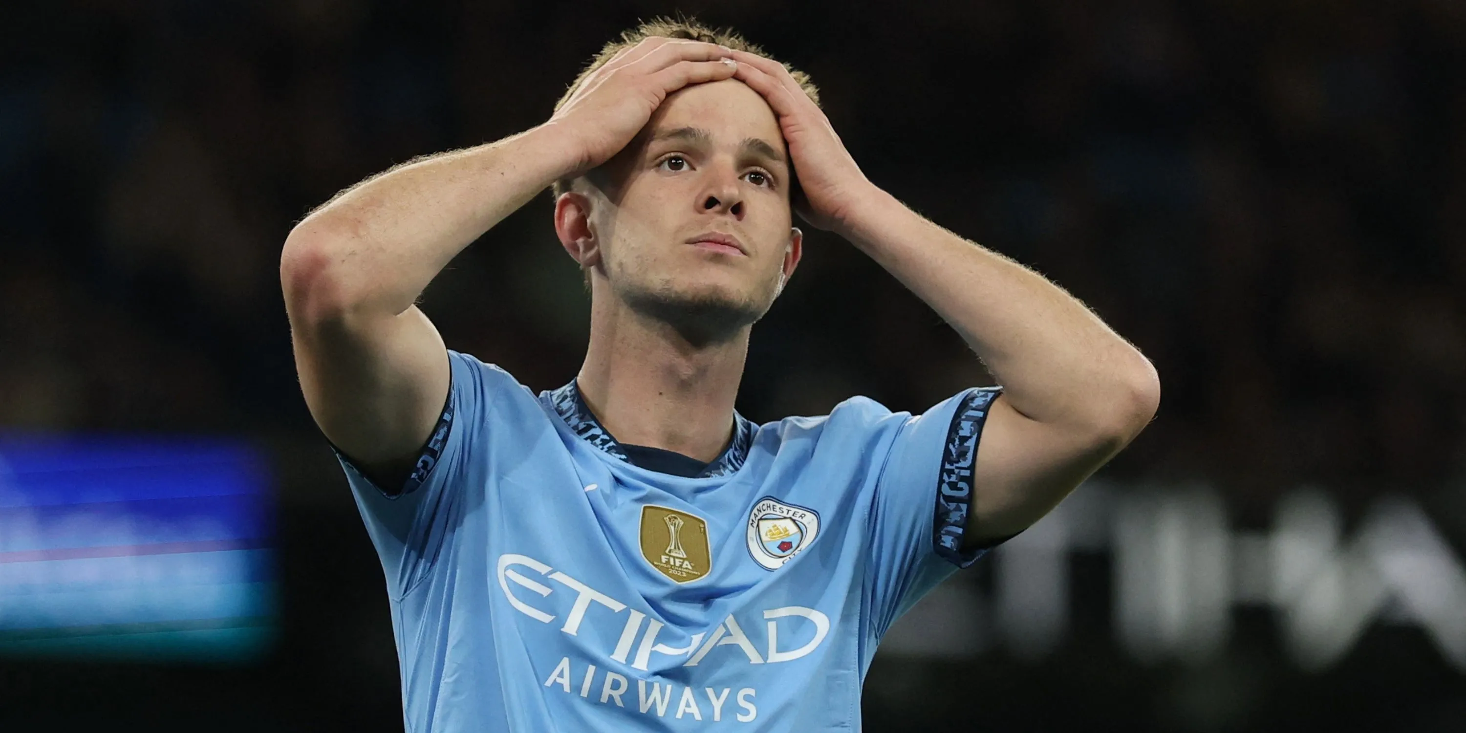 James McAtee trong một trận đấu của Manchester City