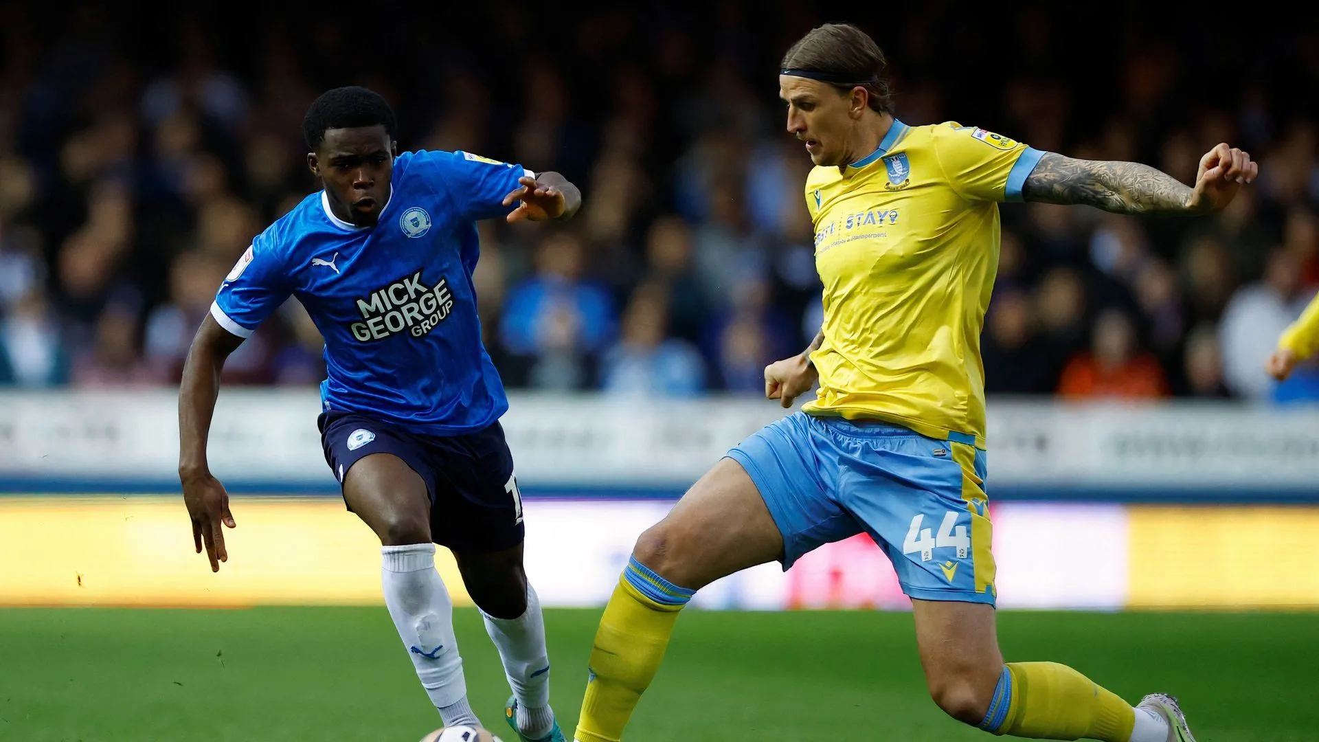 Kwame Poku thi đấu ấn tượng trong màu áo Peterborough United
