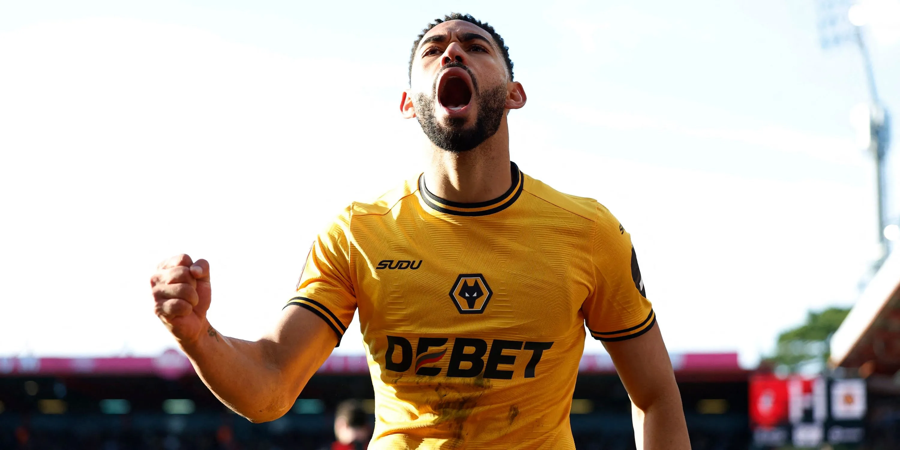 Matheus Cunha thể hiện cảm xúc trên sân trong một trận đấu của Wolves