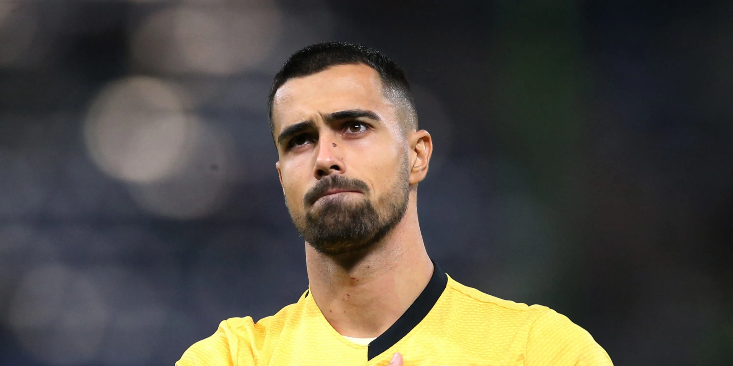 Thủ môn Diogo Costa của FC Porto trong một trận đấu