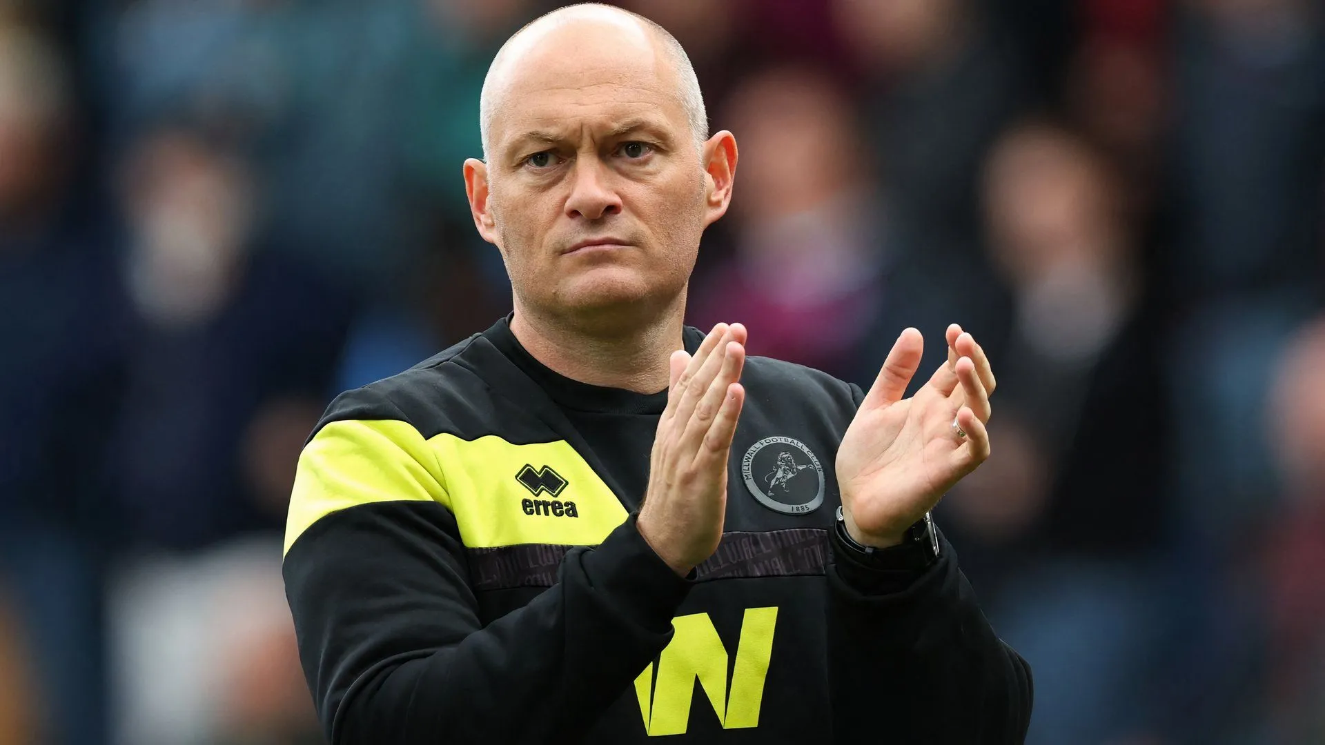 Alex Neil chỉ đạo Millwall, một ứng viên khác cho ghế nóng tại Hull City.