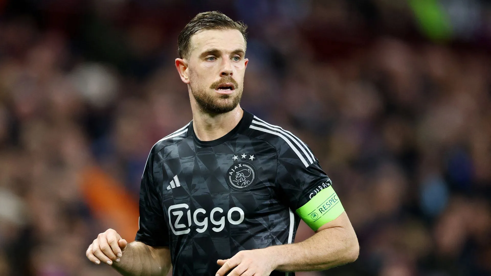 Ảnh: Tiền vệ Jordan Henderson trong màu áo Ajax mùa giải gần nhất
