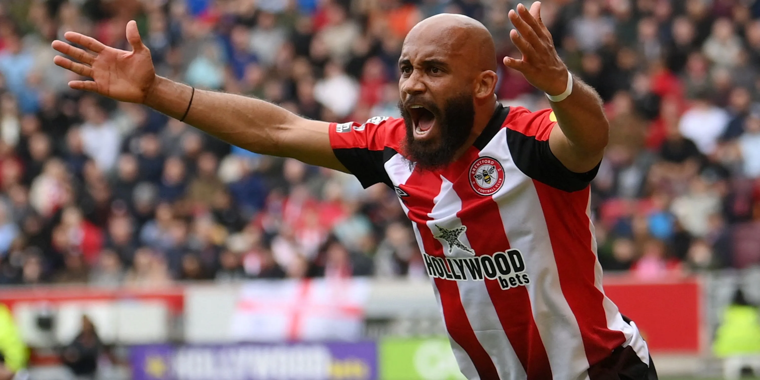 Bryan Mbeumo của Brentford thể hiện cảm xúc trên sân