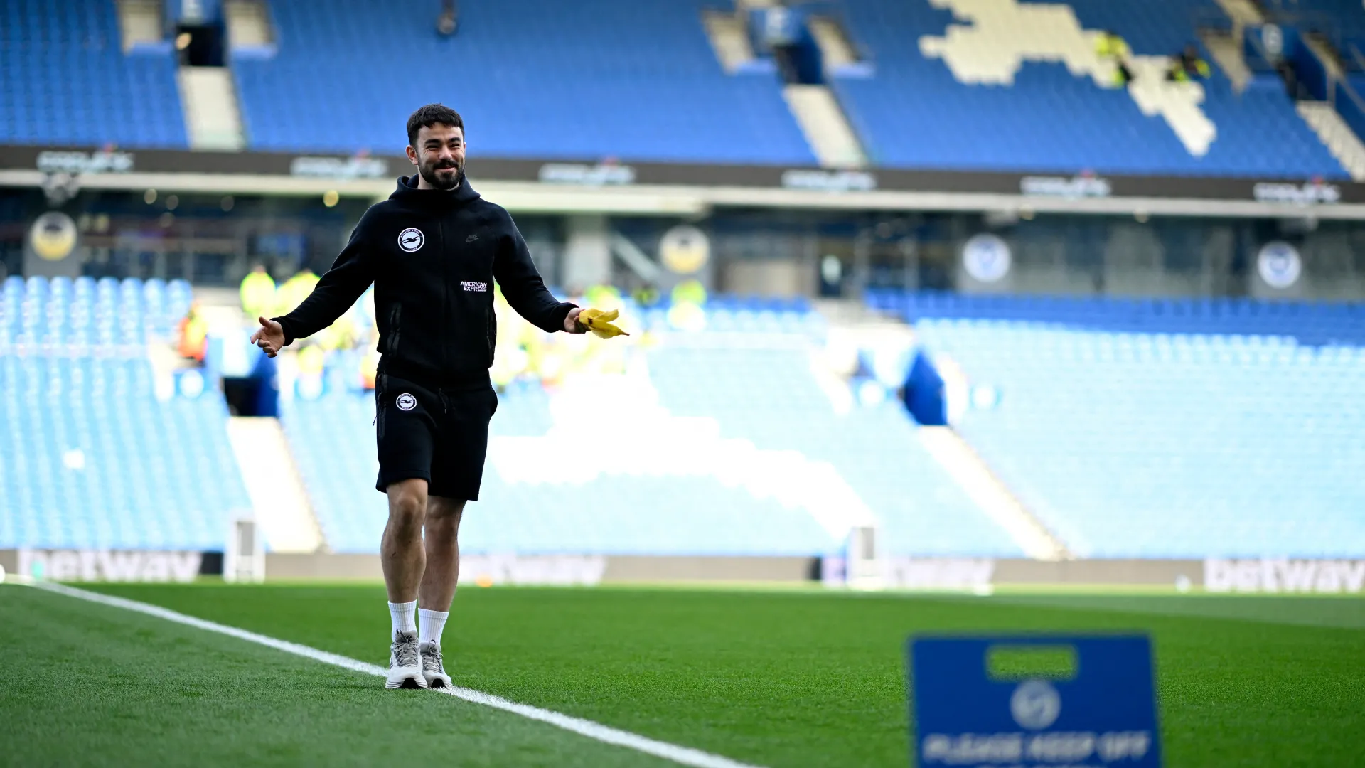 Eiran Cashin trong màu áo Brighton