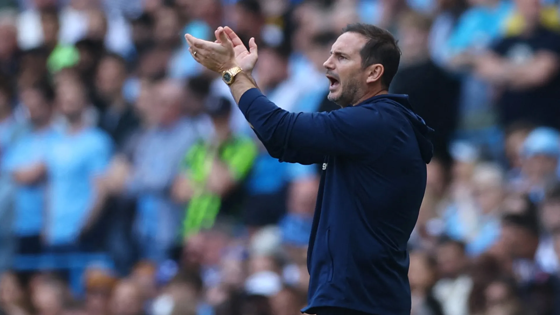 Frank Lampard thất vọng trên sân