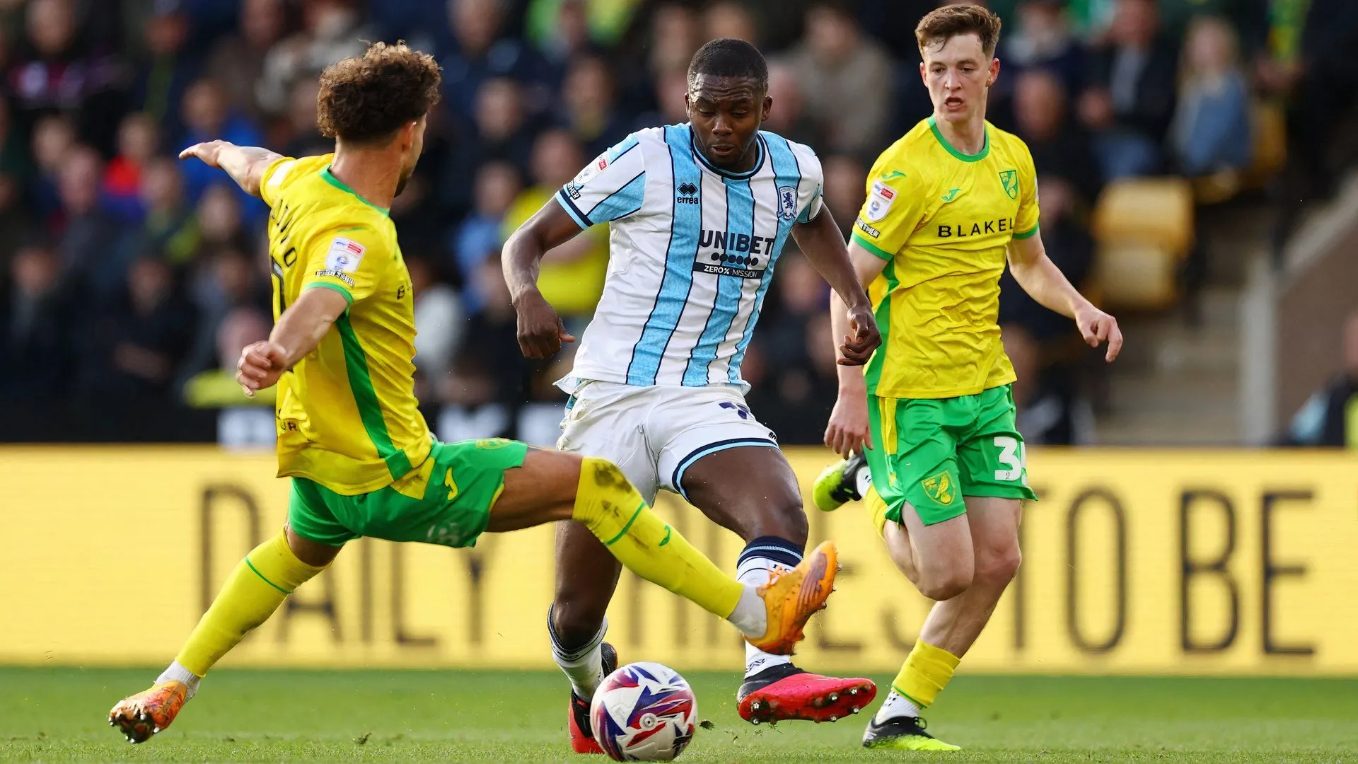Hậu vệ Anfernee Dijksteel trong màu áo Middlesbrough tại giải Championship