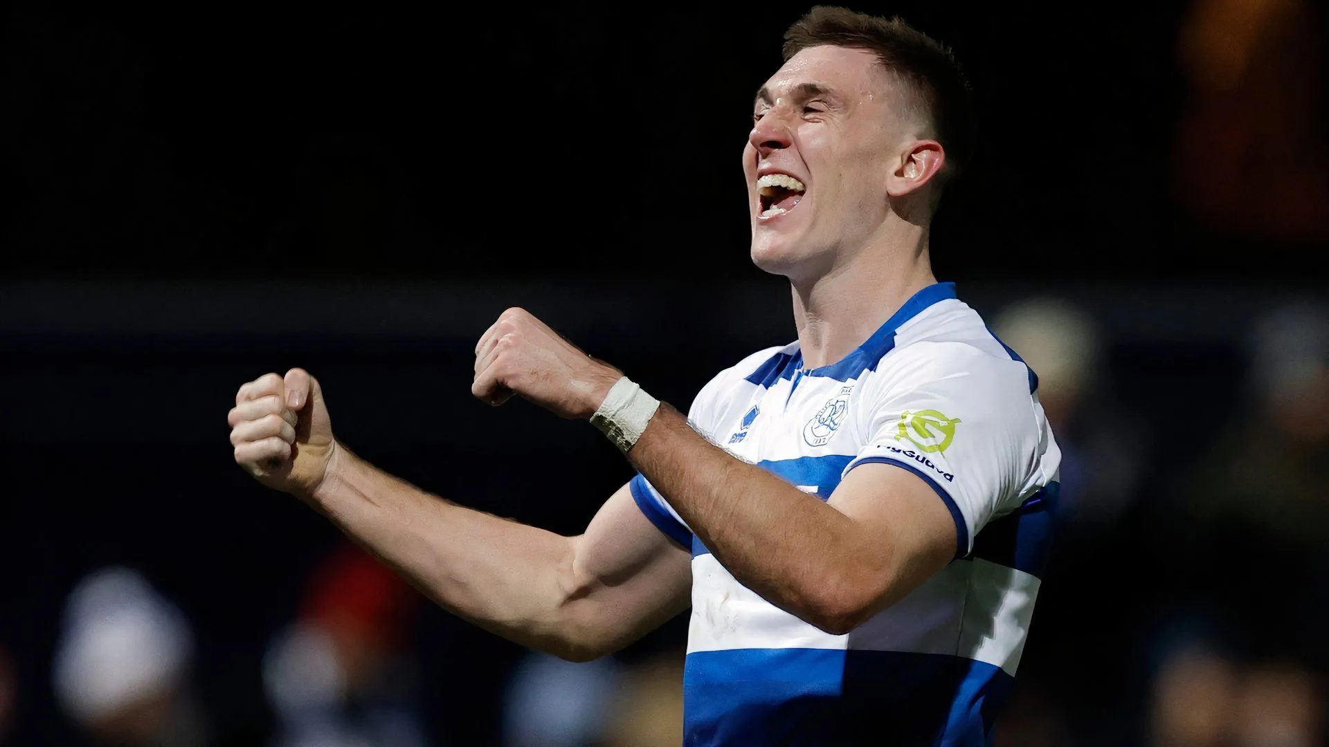 Hậu vệ Jimmy Dunne của Queens Park Rangers