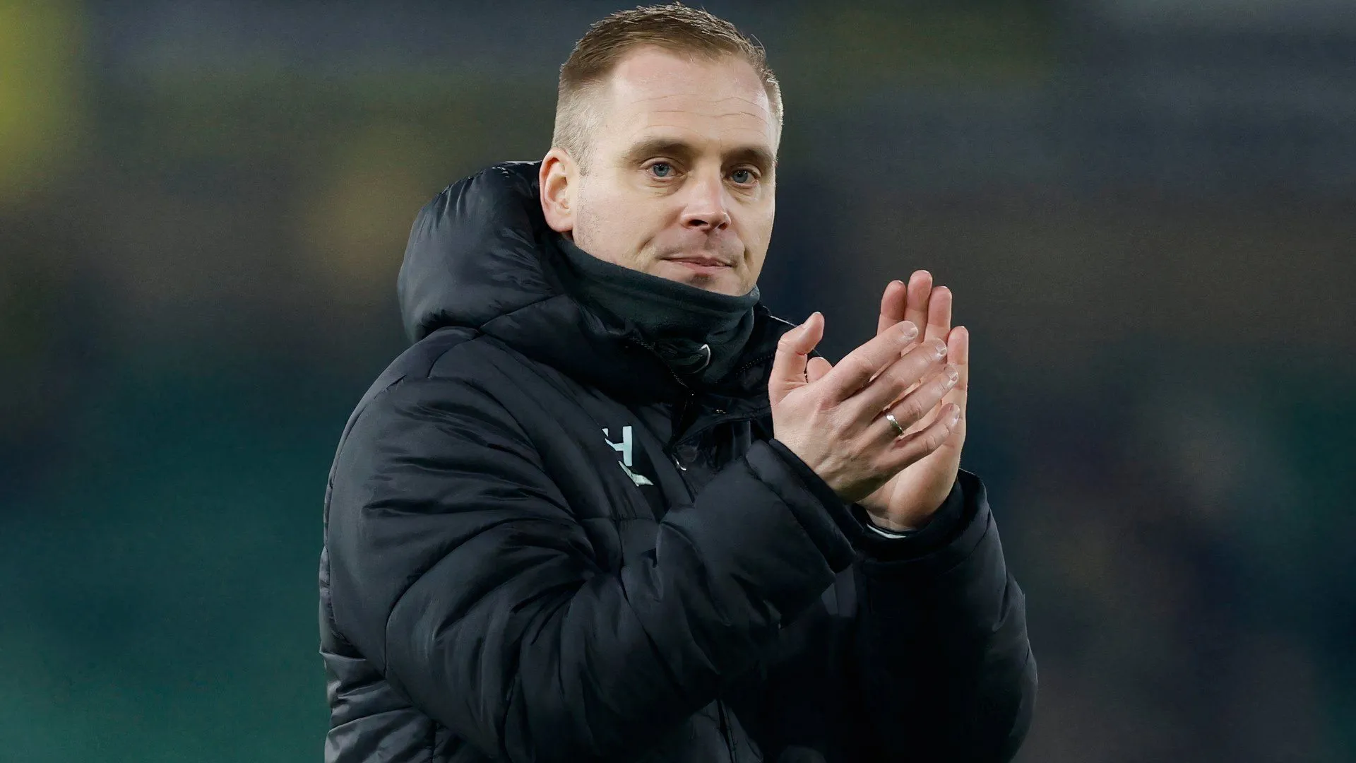 HLV Norwich City Johannes Hoff Thorup trong trận đấu