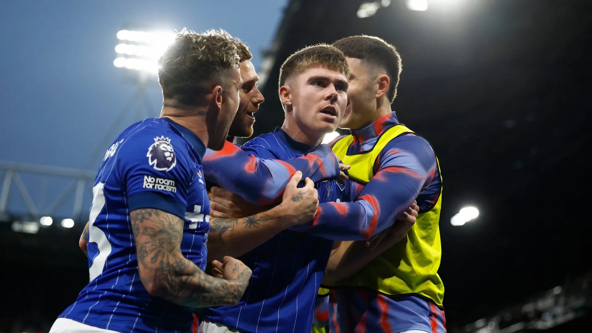 Leif Davis trong màu áo Ipswich Town mùa giải Premier League