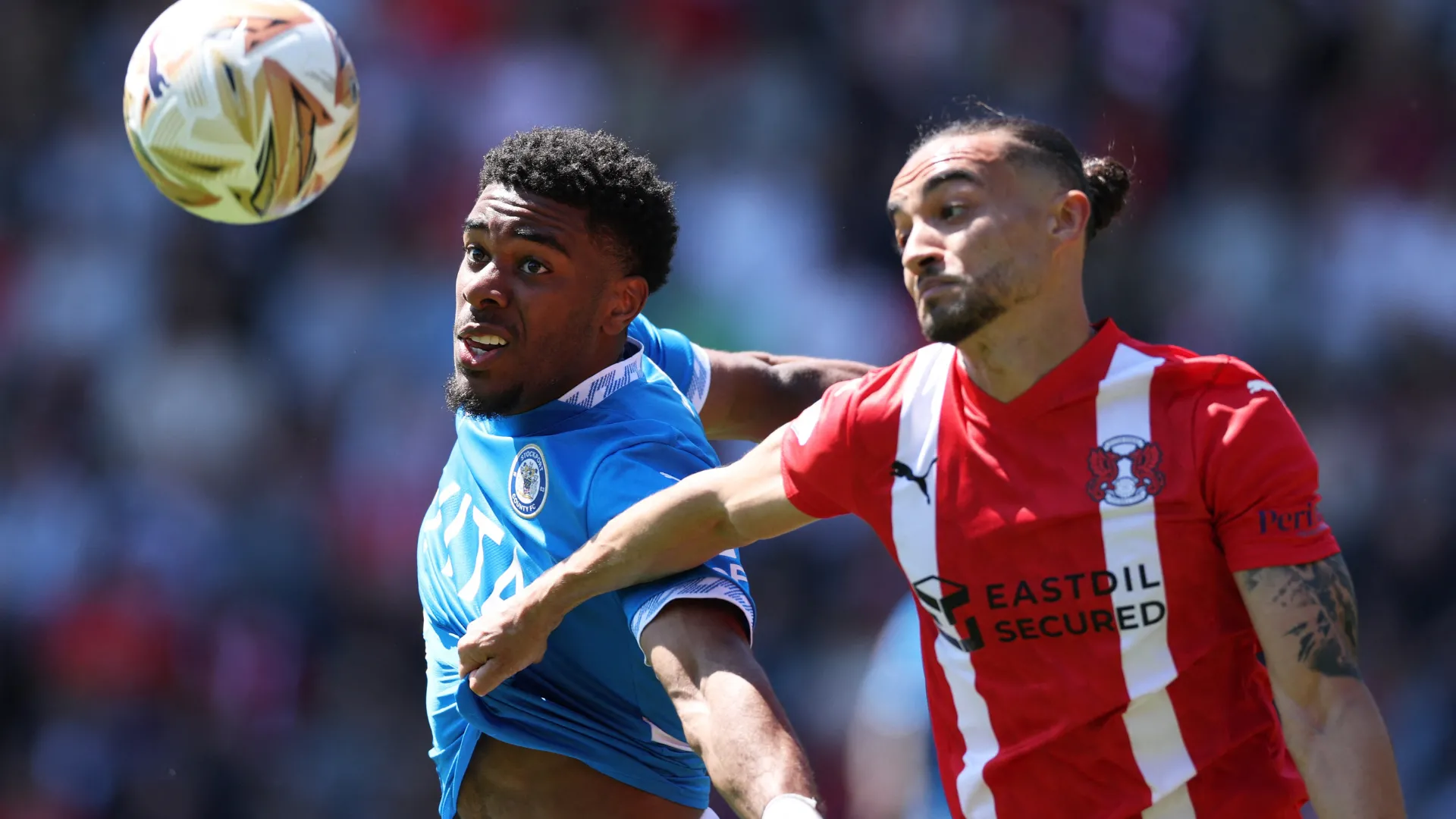 Randell Williams, cầu thủ chạy cánh gia nhập Leyton Orient theo hợp đồng ngắn hạn