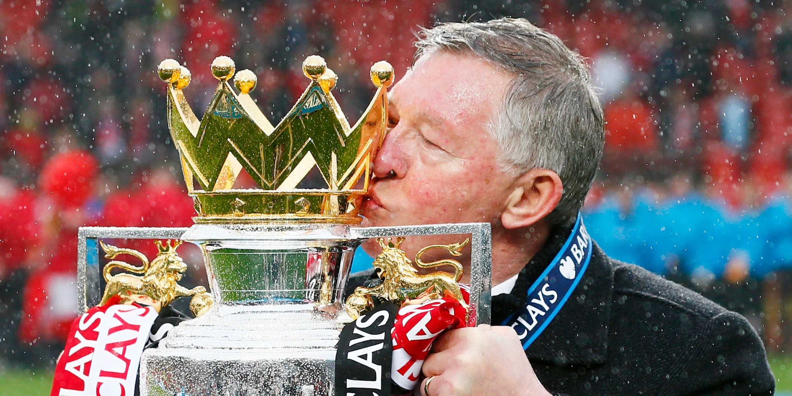 Sir Alex Ferguson huyền thoại Manchester United tại Old Trafford