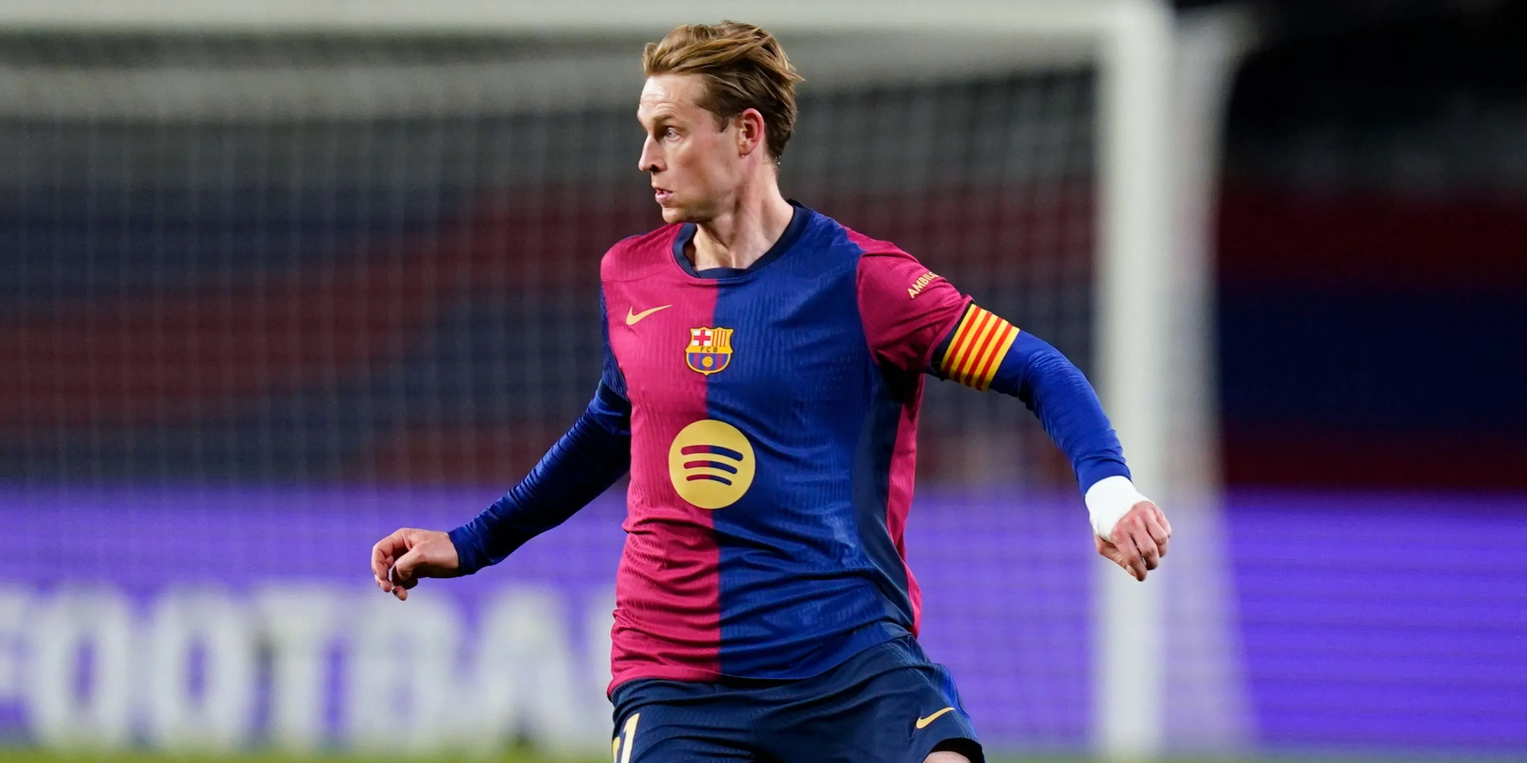 Tiền vệ Frenkie de Jong trong màu áo Barcelona tại La Liga