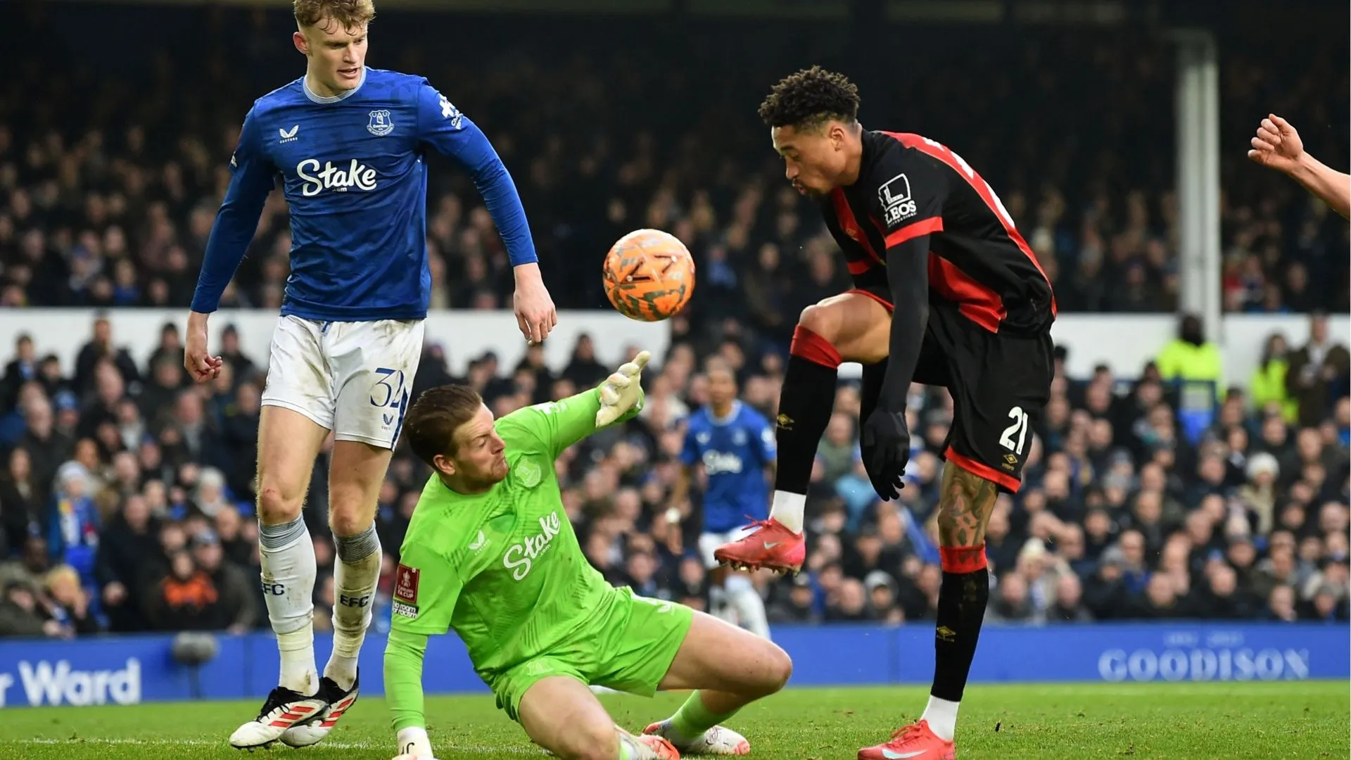 Daniel Jebbison - bản hợp đồng cho mượn không thành công của Watford mùa trước