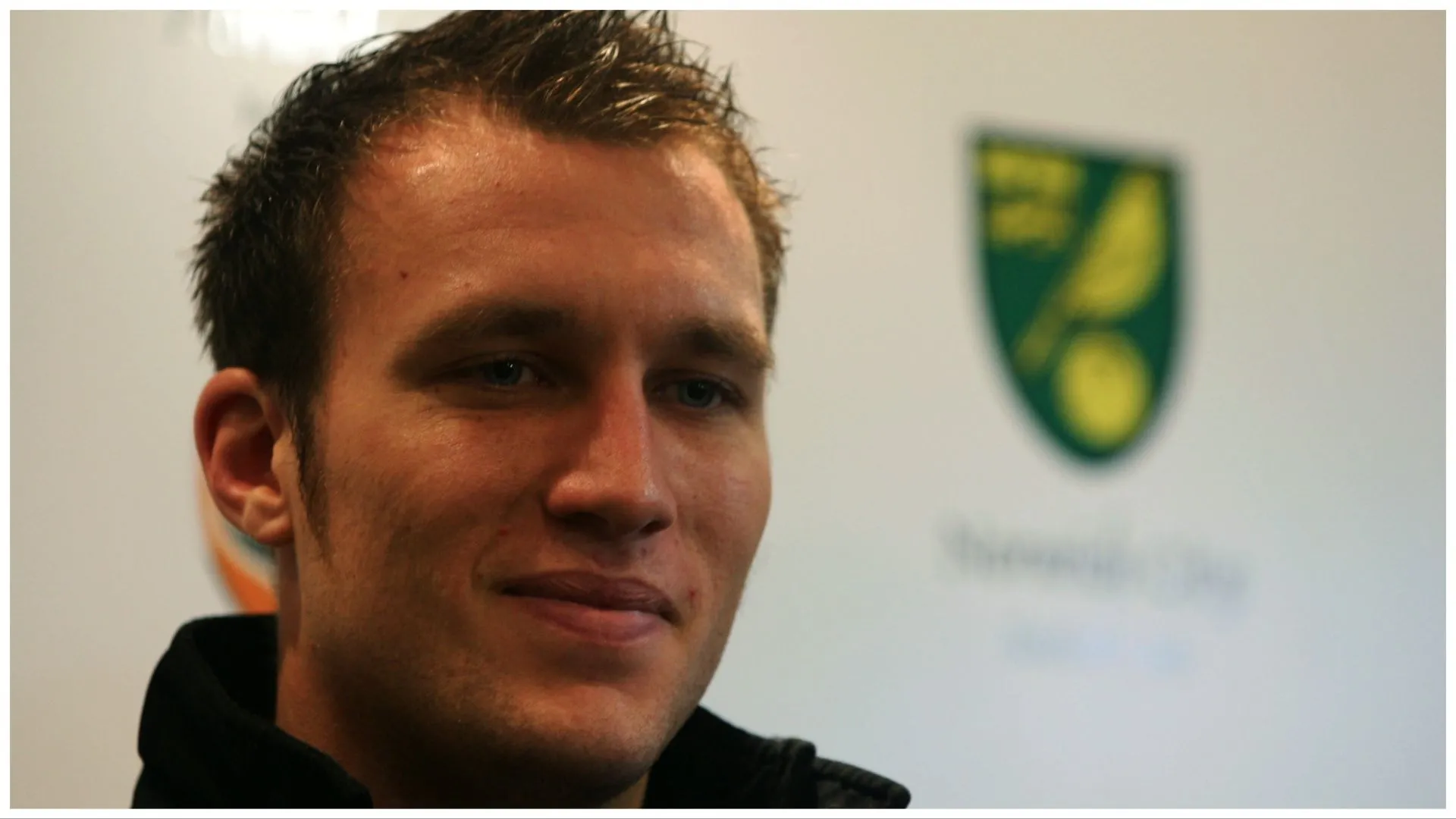 Dean Ashton trong màu áo Crewe Alexandra, tiền đạo tài năng ở giải hạng Nhất Anh