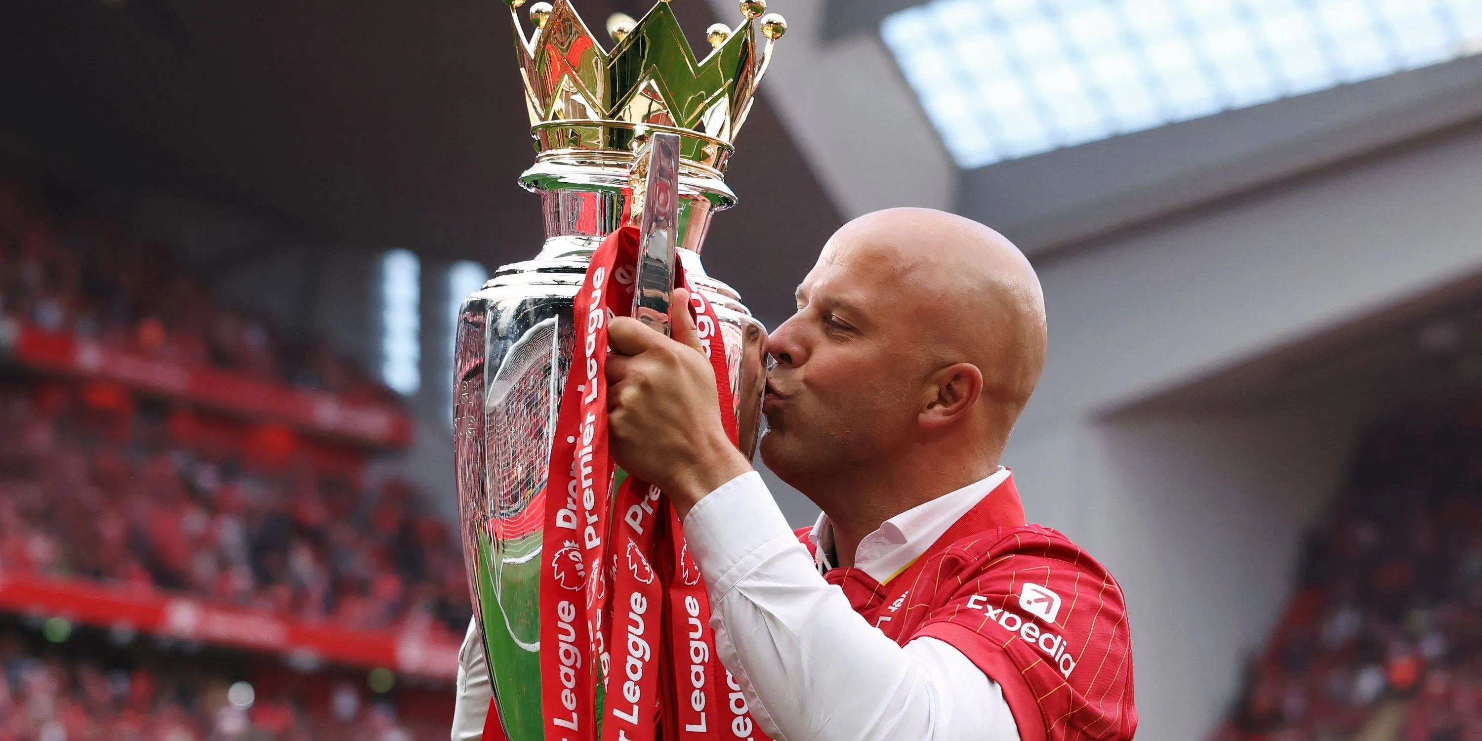 HLV Arne Slot của Liverpool, người từng làm việc với Orkun Kokcu tại Feyenoord và chiến lược gia Liverpool