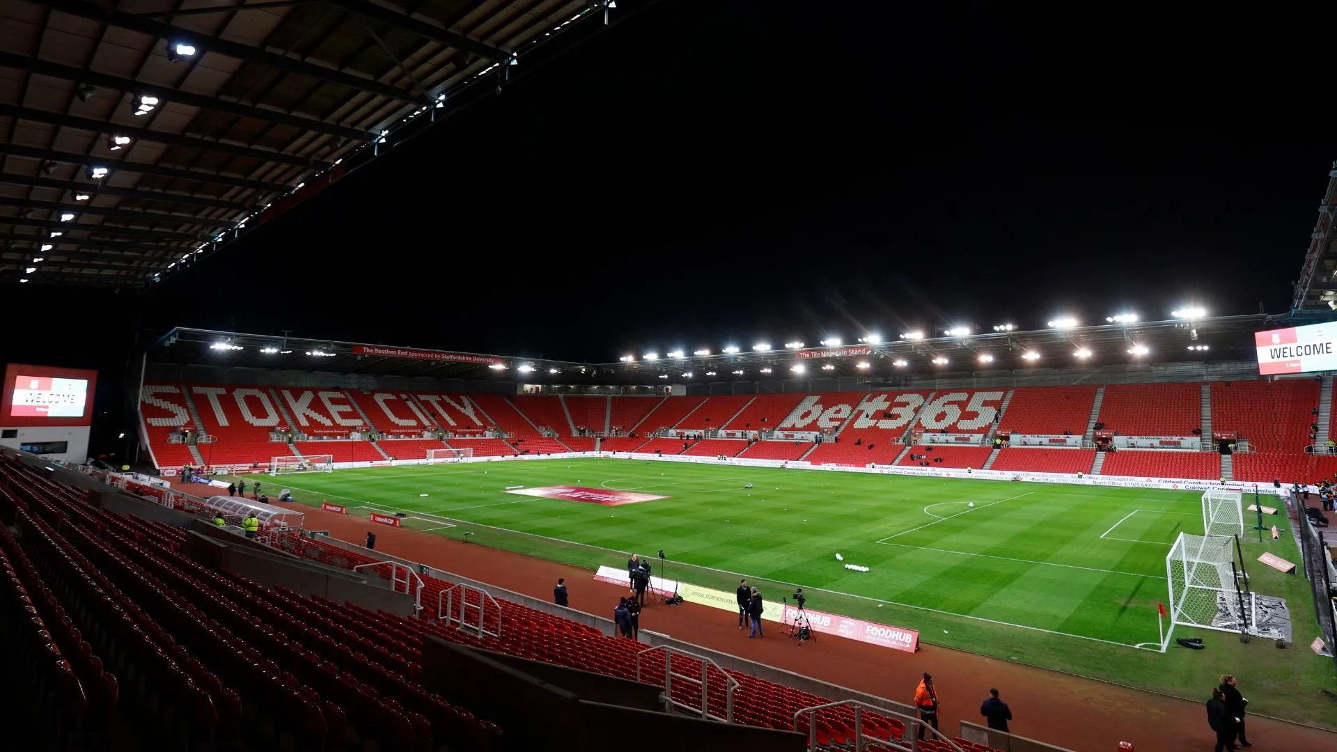 Sân vận động bet365, sân nhà của câu lạc bộ Stoke City tại Anh.