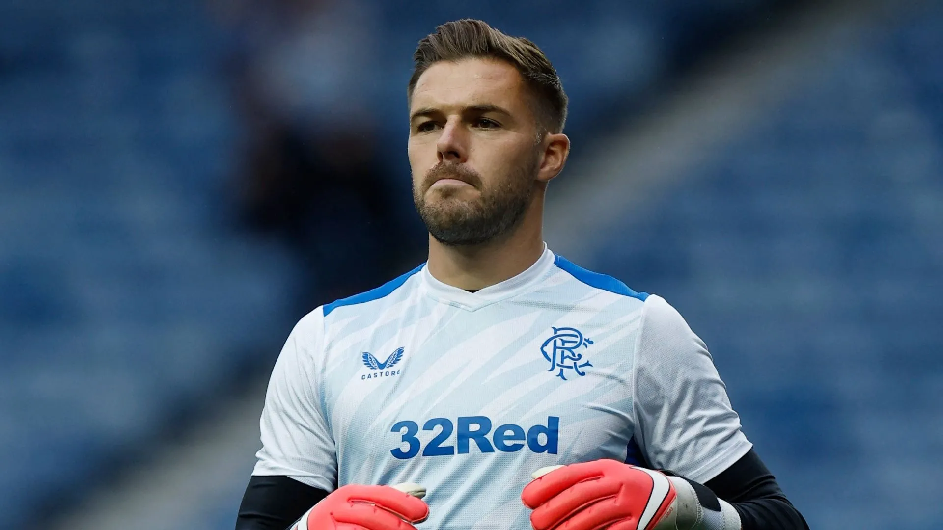 Thủ môn Jack Butland trong màu áo Rangers tại vòng loại Champions League