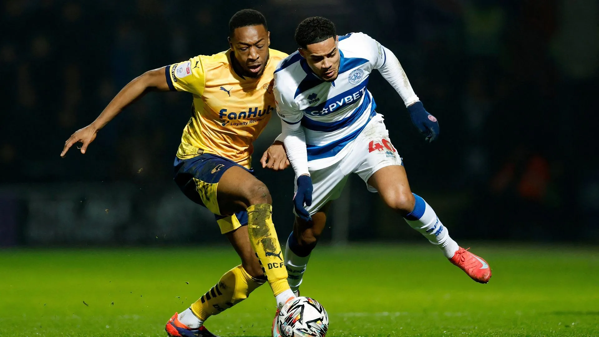 Tiền vệ Jonathan Varane của QPR được đánh giá cao về tiềm năng và khả năng thống trị khu trung tuyến