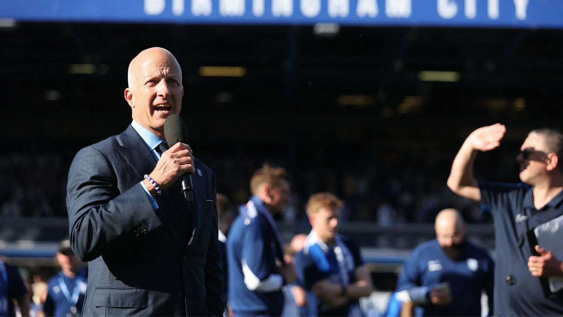 Chủ tịch Tom Wagner phát biểu trước người hâm mộ Birmingham City về kế hoạch phát triển và tham vọng thăng hạng
