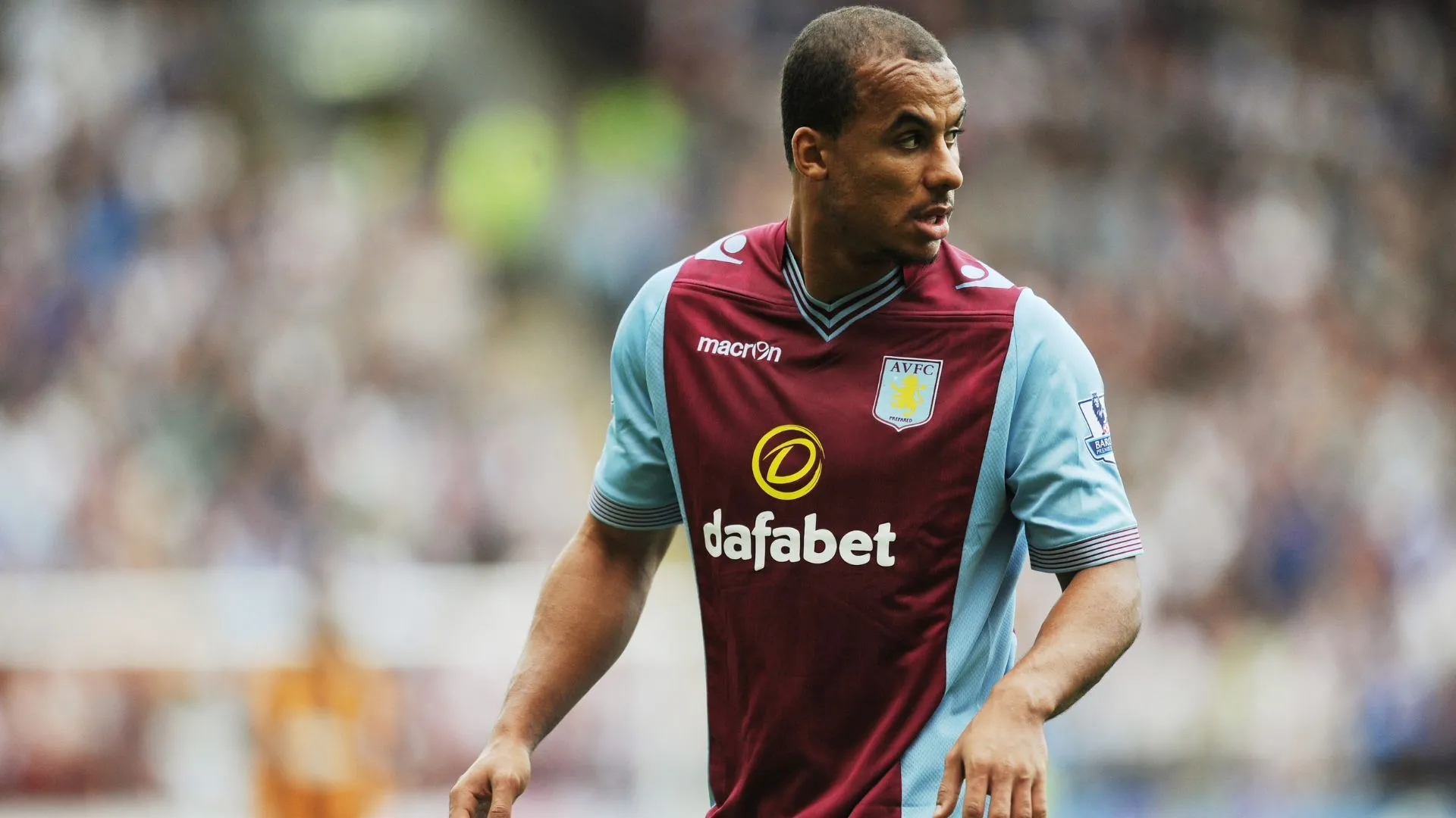 Gabby Agbonlahor, cựu tiền đạo Aston Villa, trong một khoảnh khắc trên sân