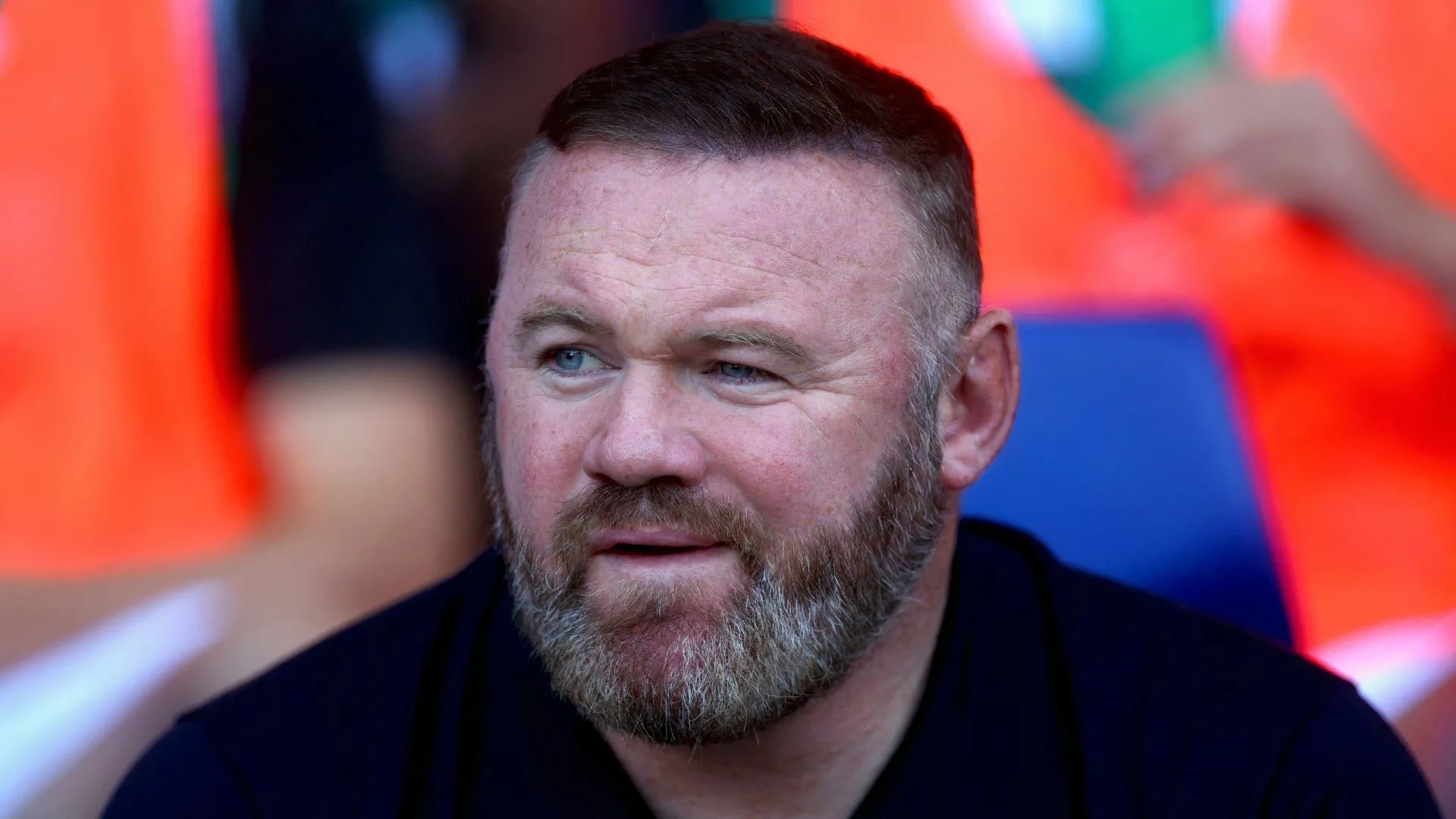 Huấn luyện viên Wayne Rooney trên băng ghế chỉ đạo của Plymouth Argyle, sau giai đoạn đầy biến động tại Birmingham City