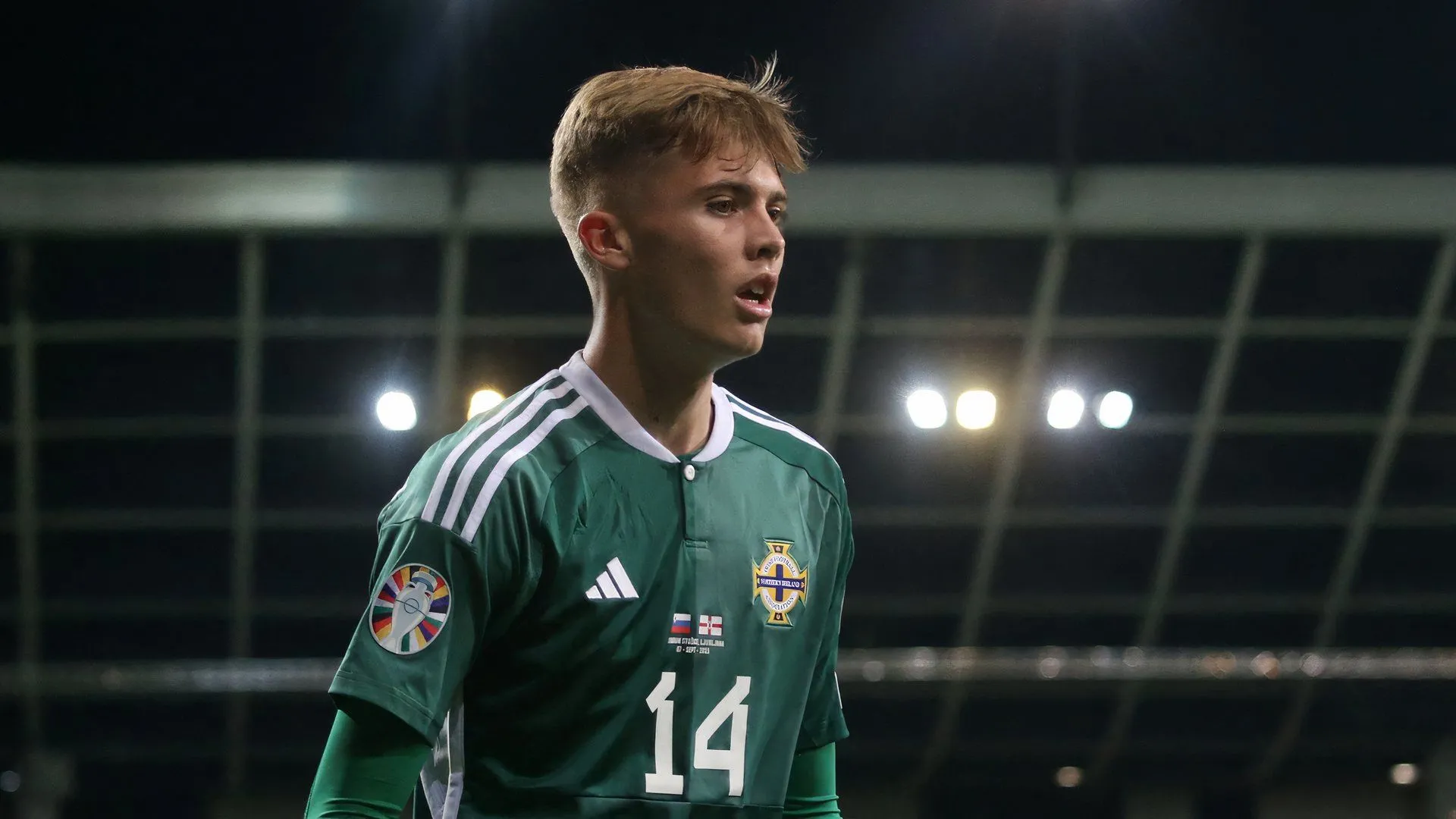 Isaac Price, tiền vệ trẻ tài năng của West Bromwich Albion, đang bùng nổ tại Championship mùa giải mới