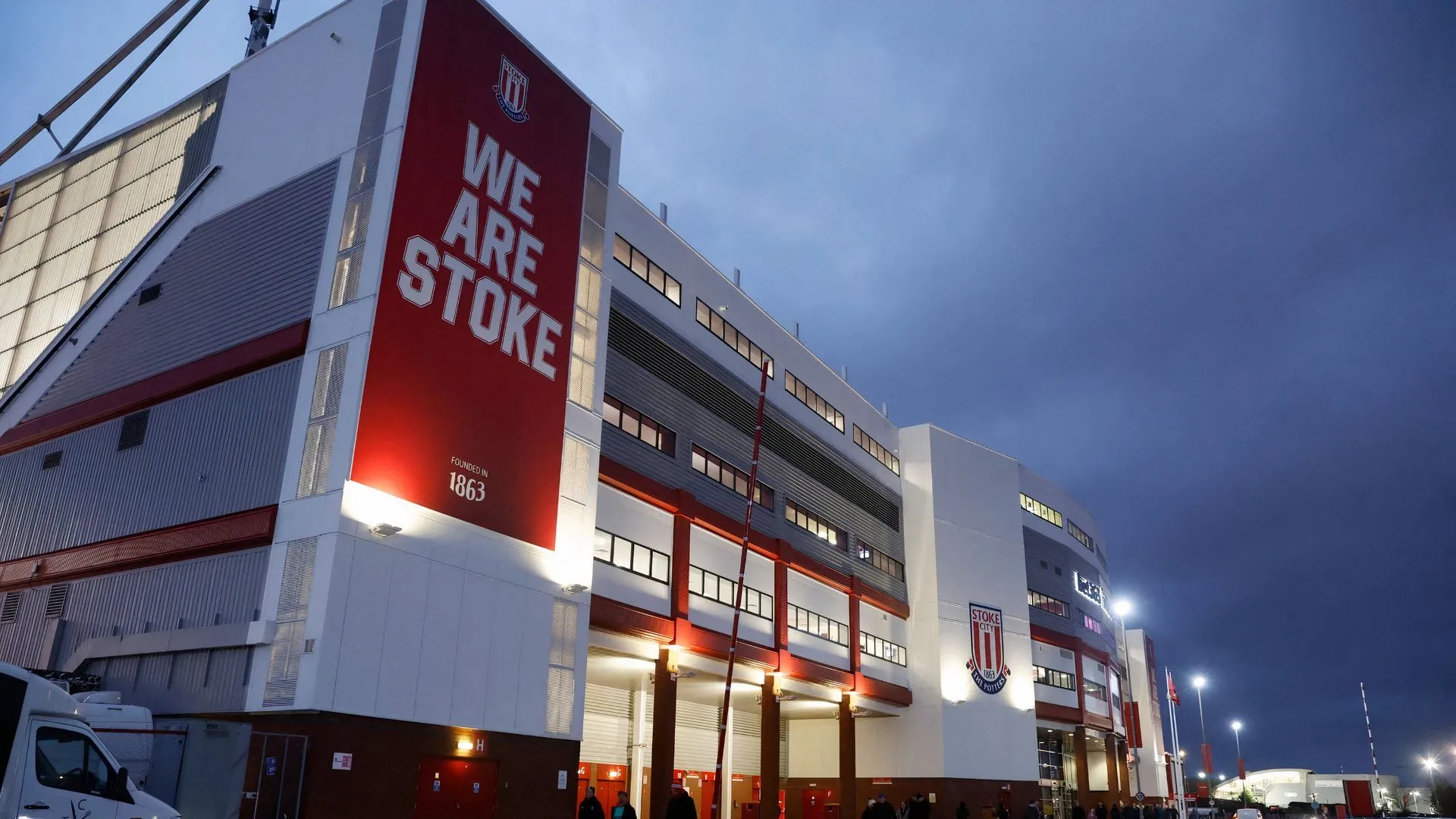 Một góc nhìn tổng thể sân vận động Bet365 Stadium, sân nhà của Stoke City.