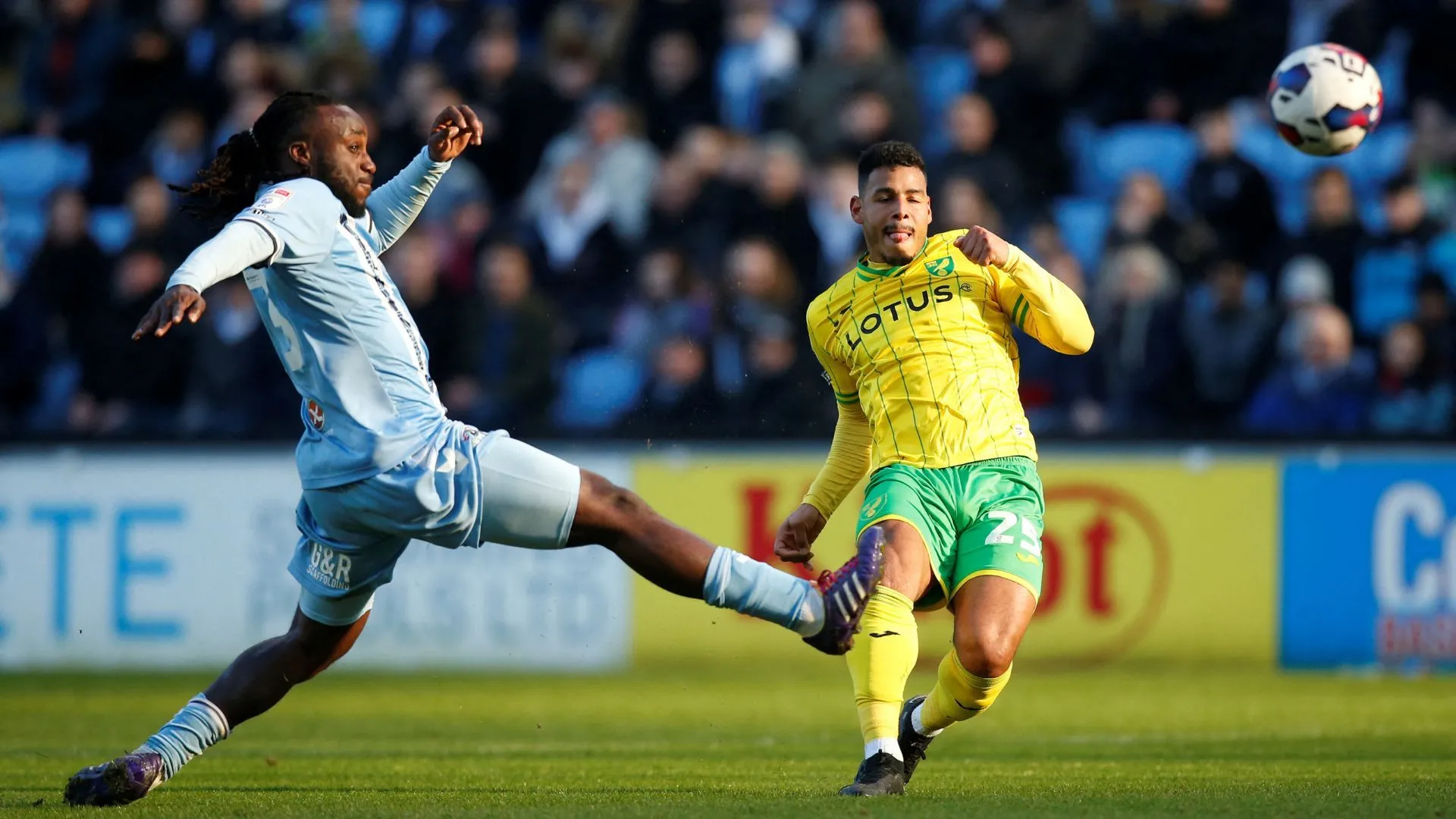 Onel Hernandez, cầu thủ chạy cánh đang được Sheffield Wednesday quan tâm trong thị trường chuyển nhượng