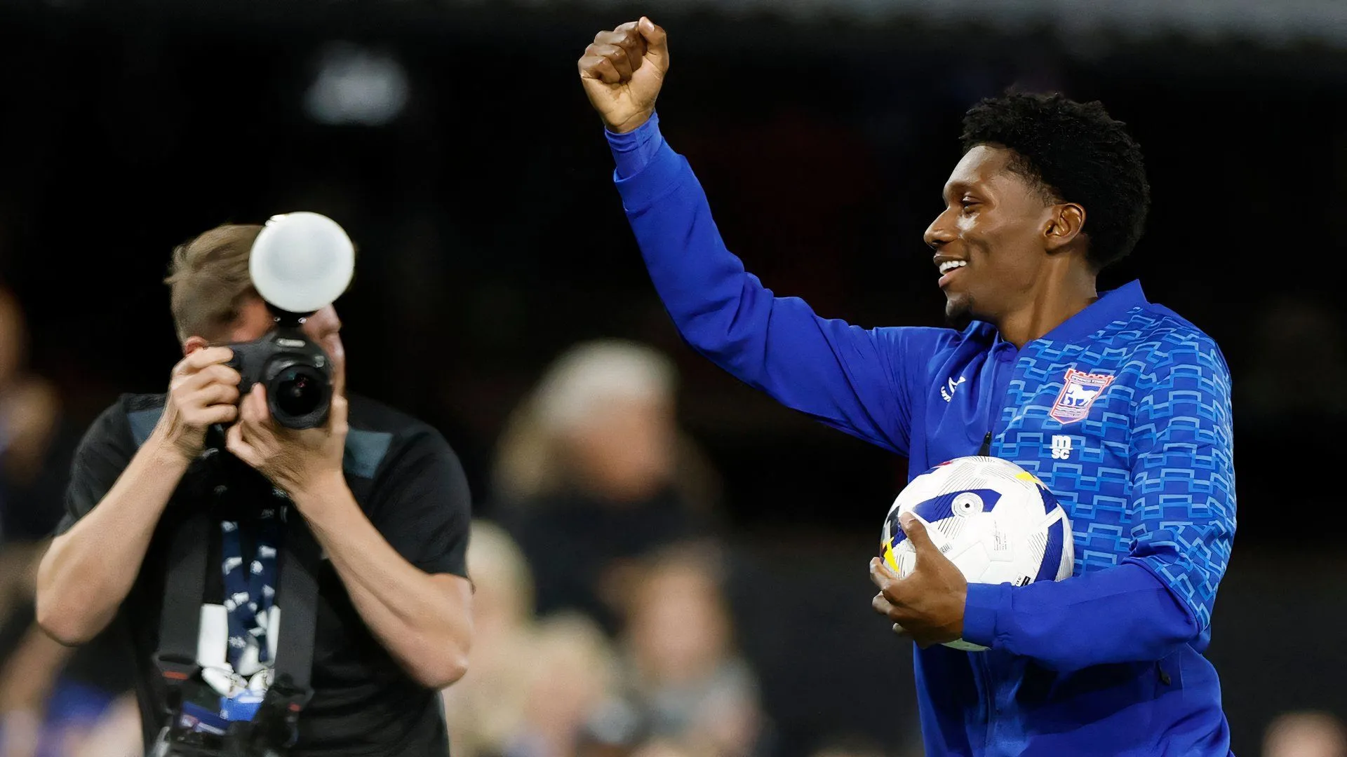 Jaden Philogene lập hat-trick cho Ipswich Town gặp Sheffield United