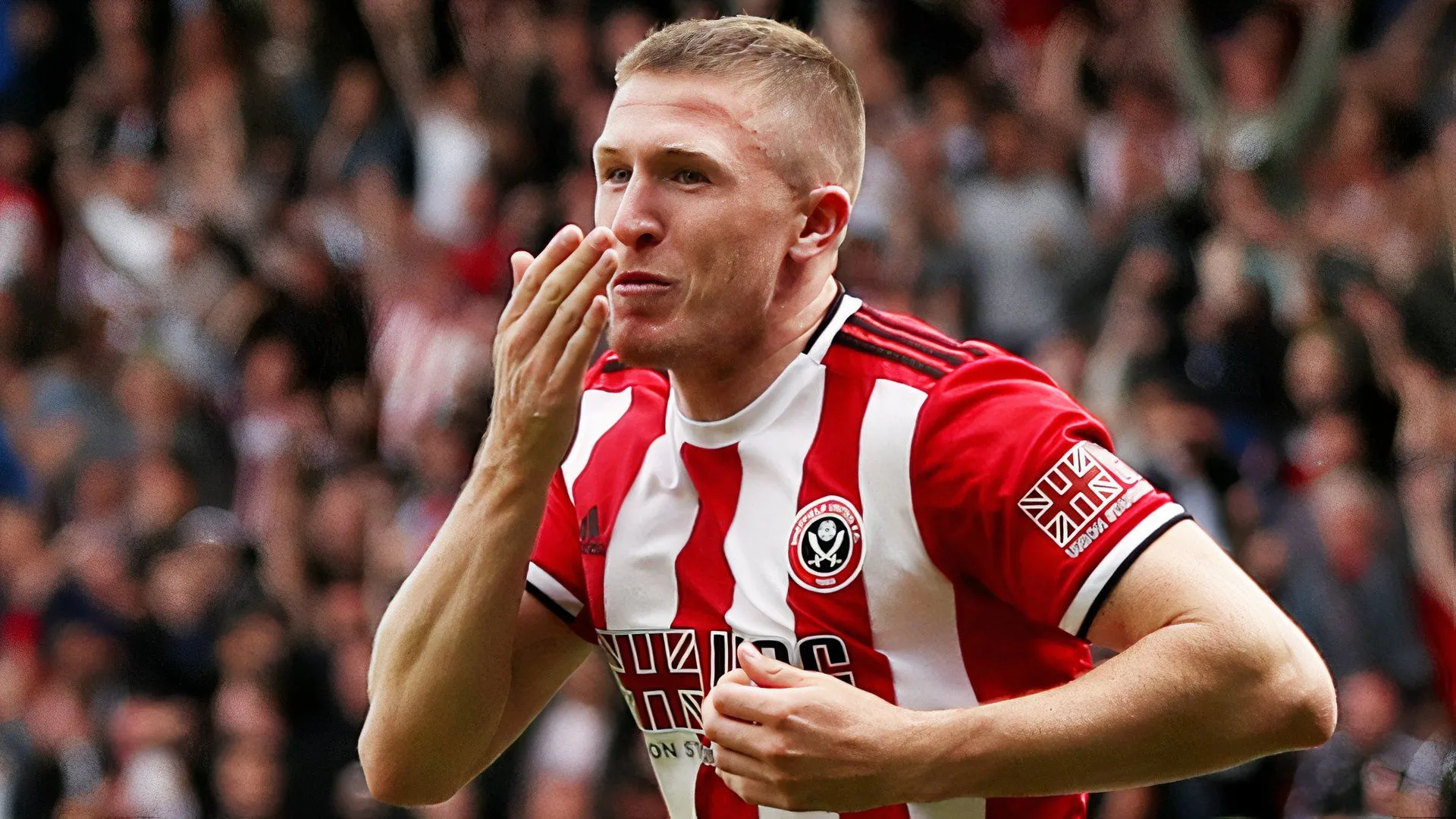 John Lundstram ăn mừng bàn thắng cho Sheffield United