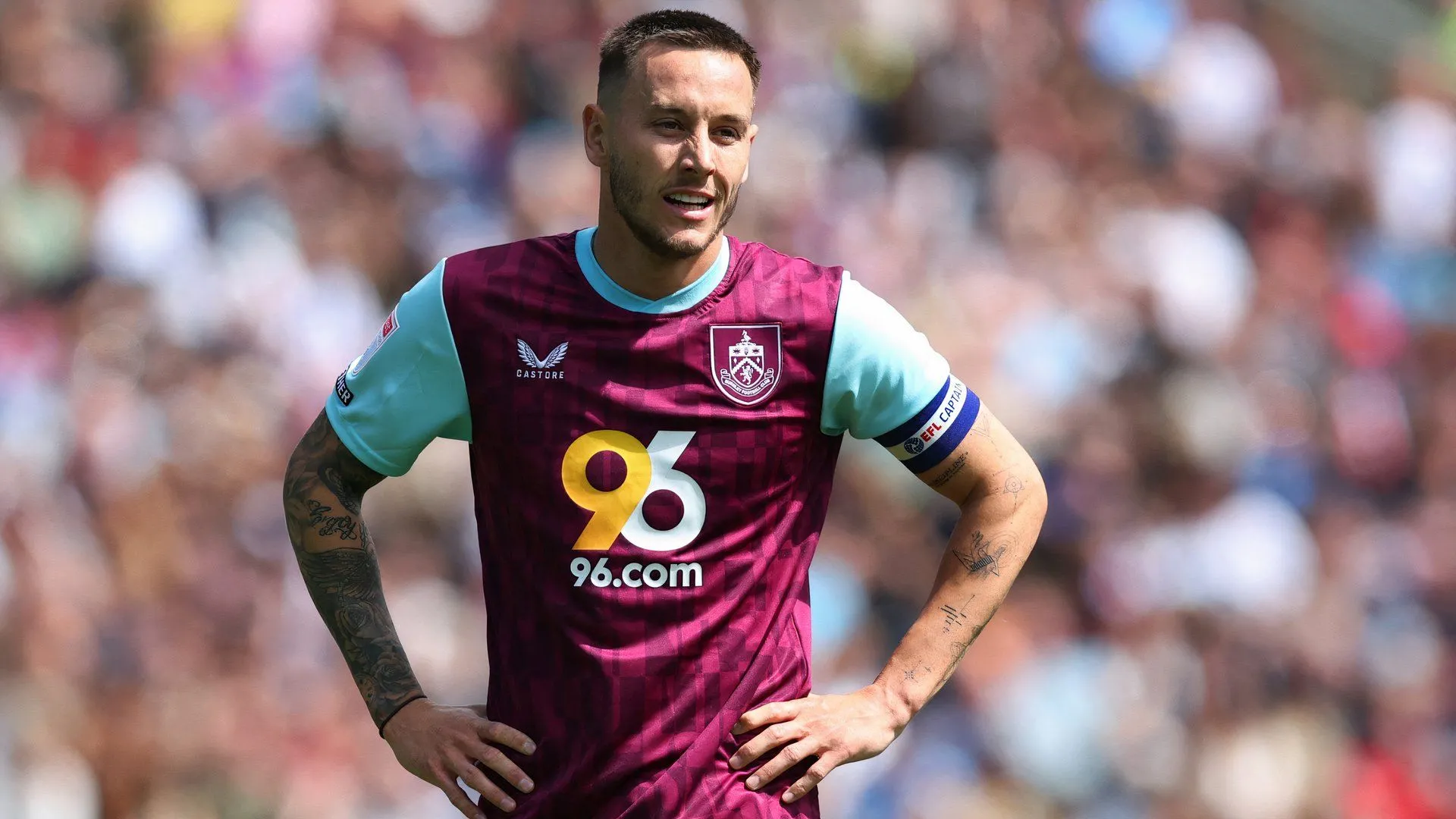 Phong độ ấn tượng của Josh Brownhill trong màu áo Burnley