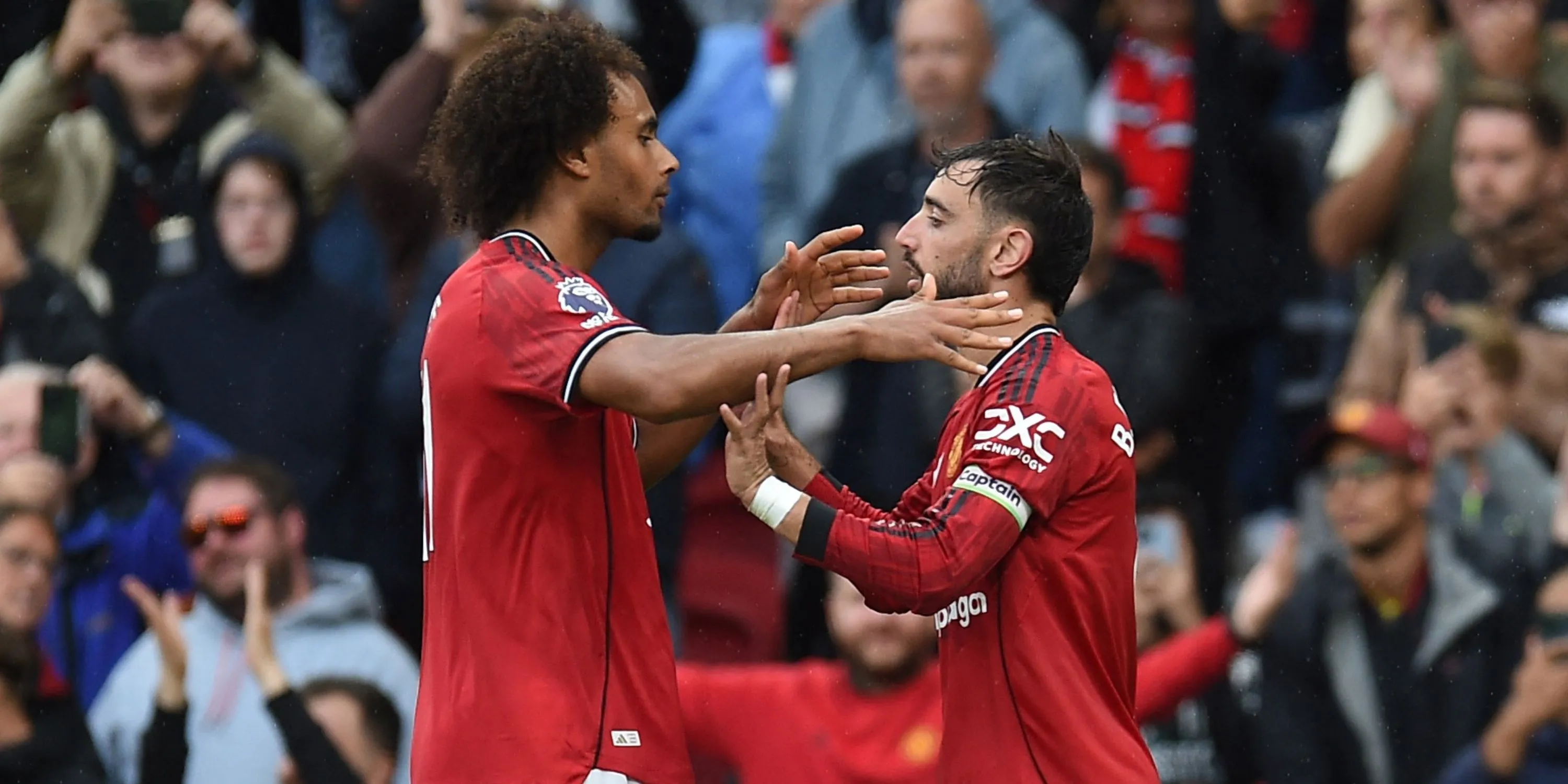 Man Utd liên hệ Robert Lewandowski và ký Charlie Hardy 11 Joshua Zirkzee trong màu áo Man Utd, tiền đạo được liên hệ chuyển nhượng