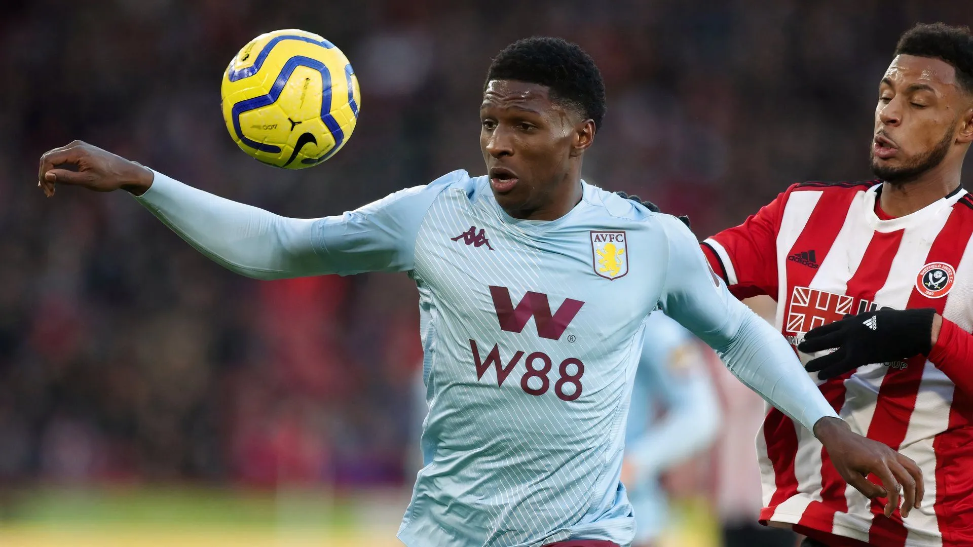 Kortney Hause, trung vệ từng góp công cho Aston Villa thăng hạng, cần phục hồi phong độ sau chấn thương