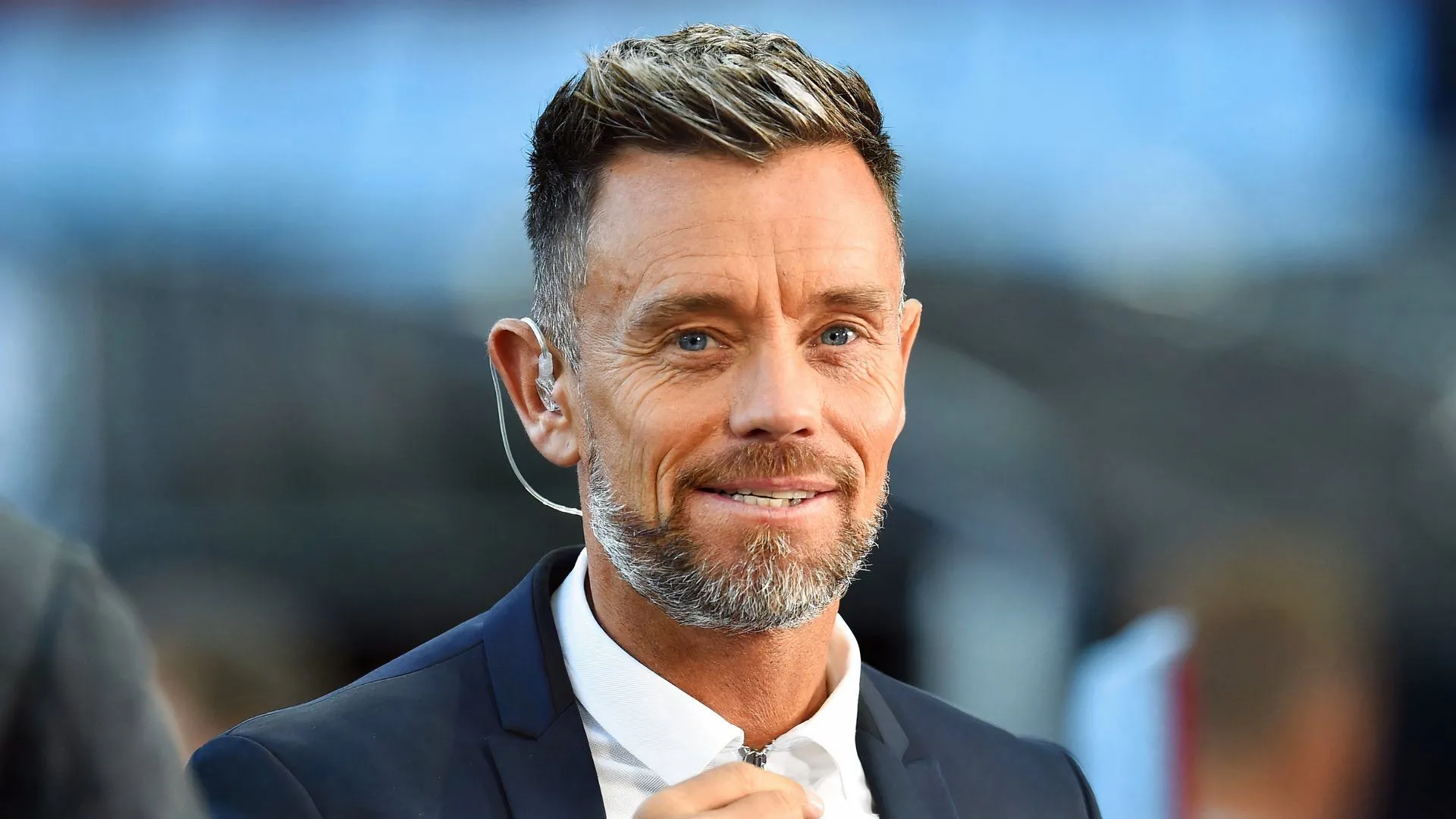 Lee Hendrie bình luận về ứng viên HLV cho Reading