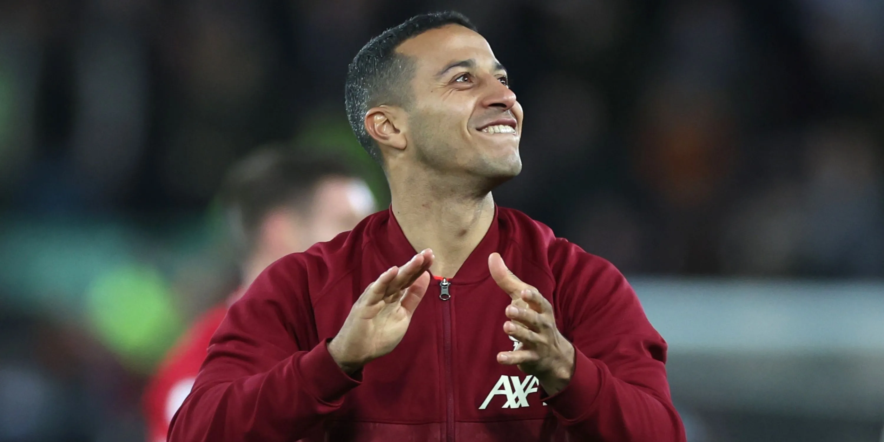 Thiago Alcantara trong màu áo Liverpool
