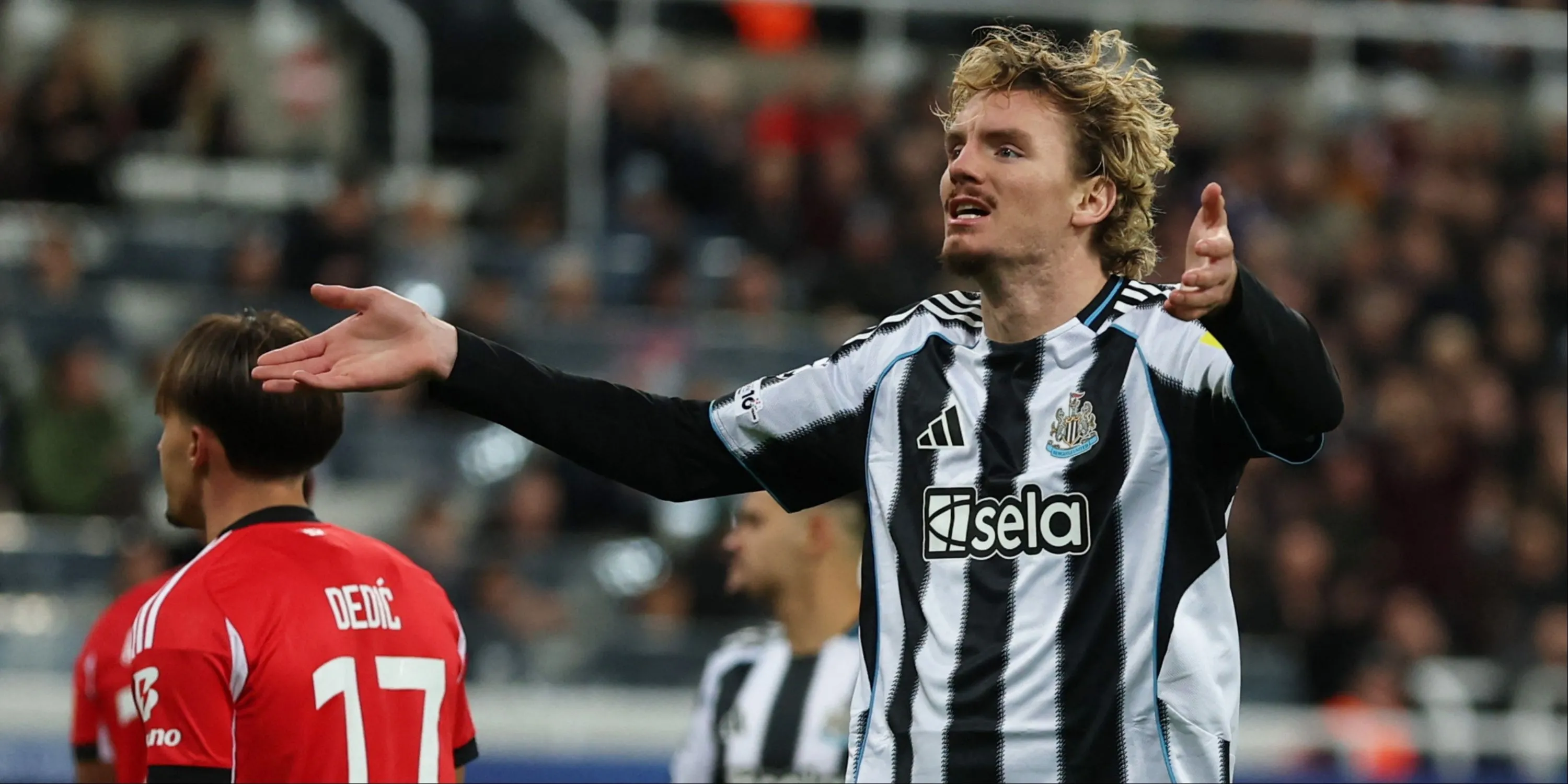 Newcastle United: Tonali, Woltemade và tương lai dưới thời Eddie Howe 19 Woltemade trong buổi tập cùng Newcastle