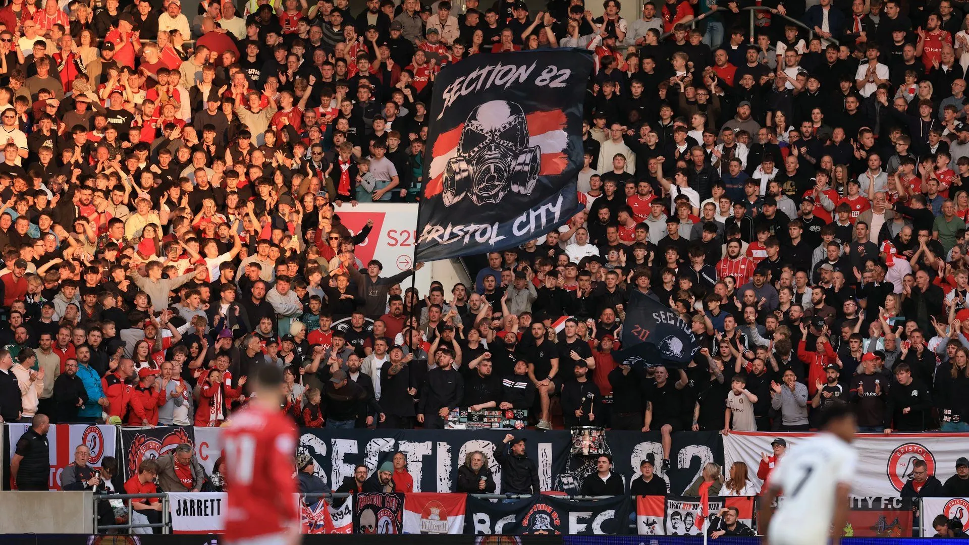 Ban lãnh đạo Bristol City - Sân vận động Ashton Gate