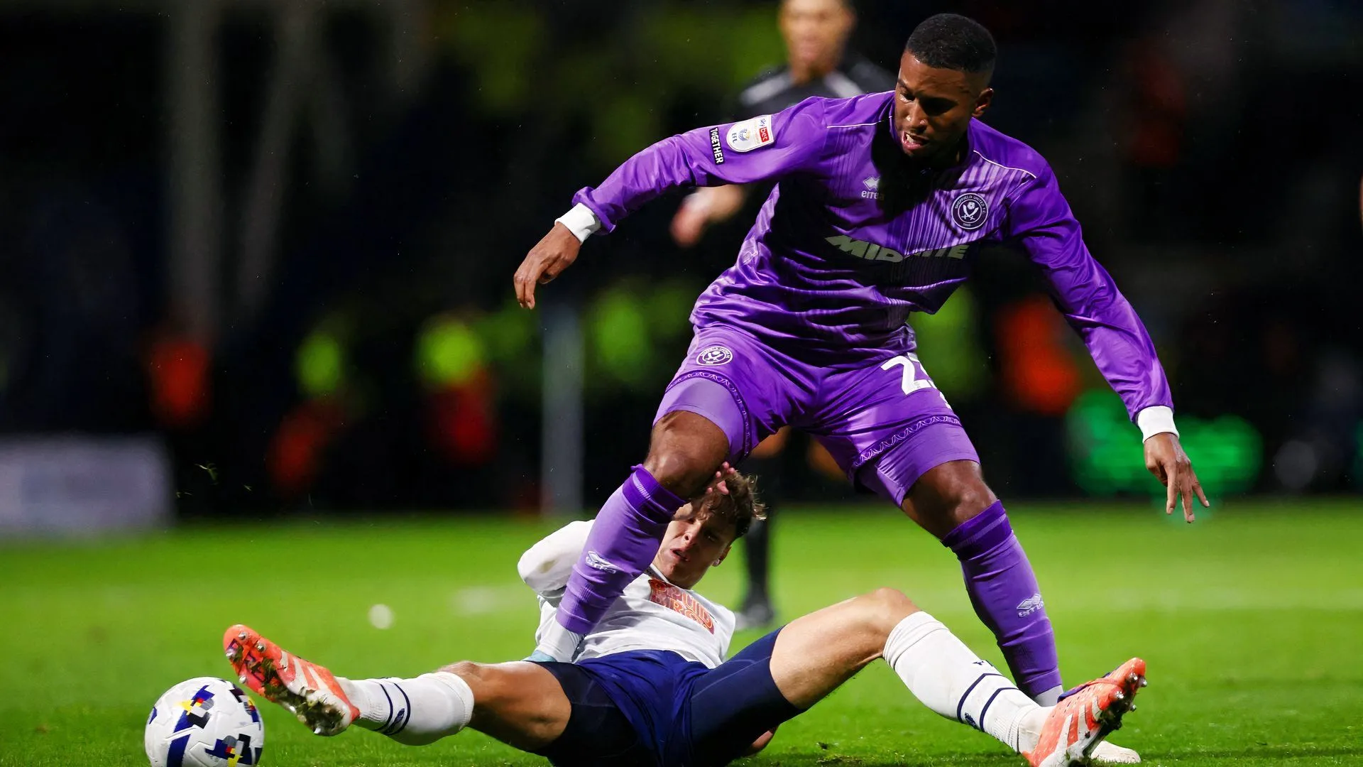 Harrison Armstrong tại Preston North End, nơi anh đang tỏa sáng sau khi rời Derby County