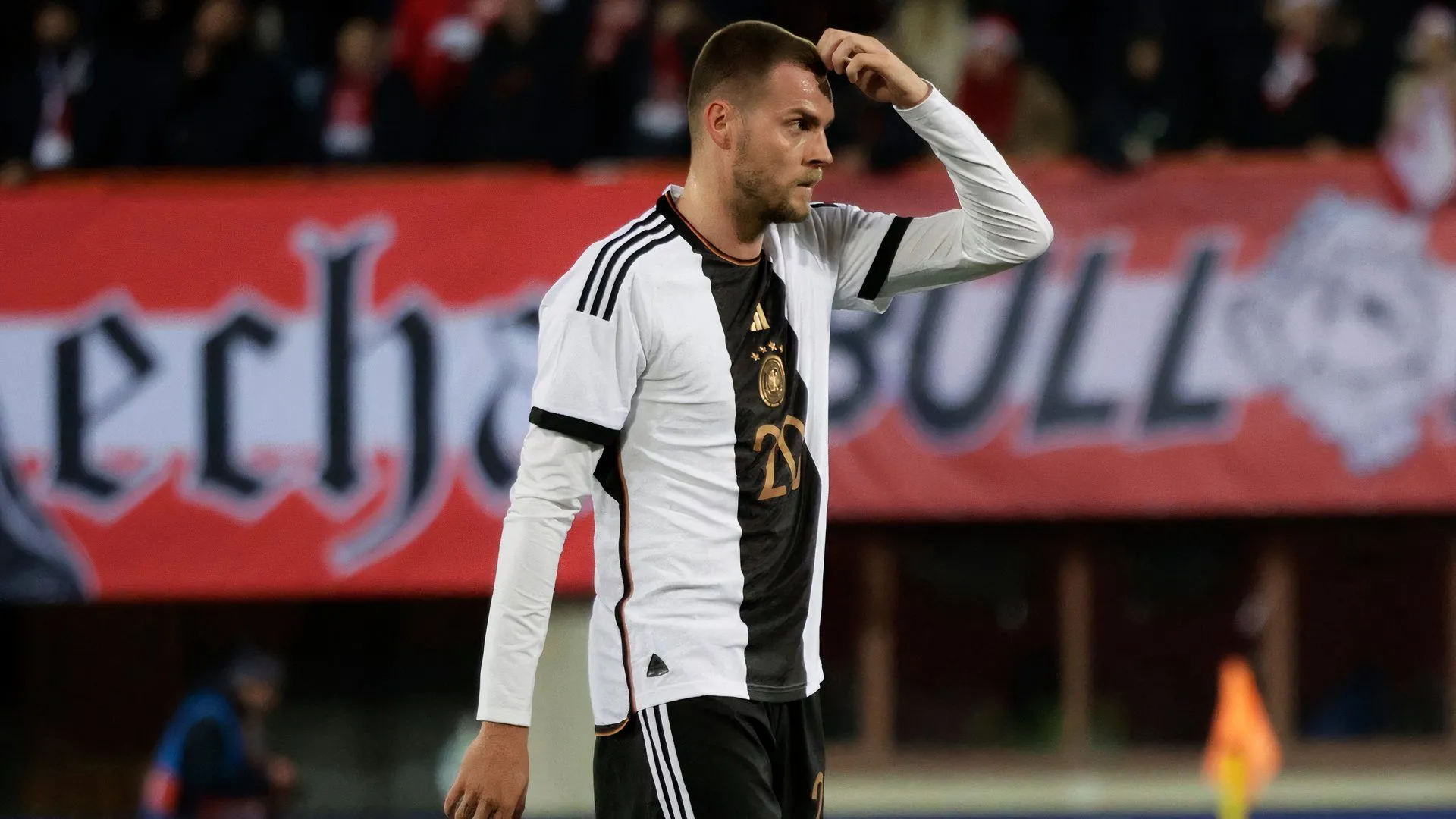 Marvin Ducksch thi đấu tại Werder Bremen với thành tích ghi bàn ấn tượng tại Bundesliga